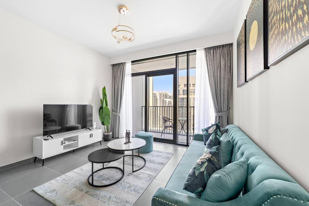 Stylish 1 Bedroom High Floor In Creek Edge Apartment *
