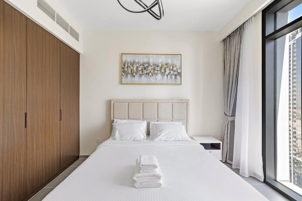 Elegant 1 Bedroom In Creek Edge Apartment *