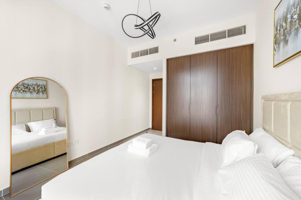 Elegant 1 Bedroom In Creek Edge Apartment *