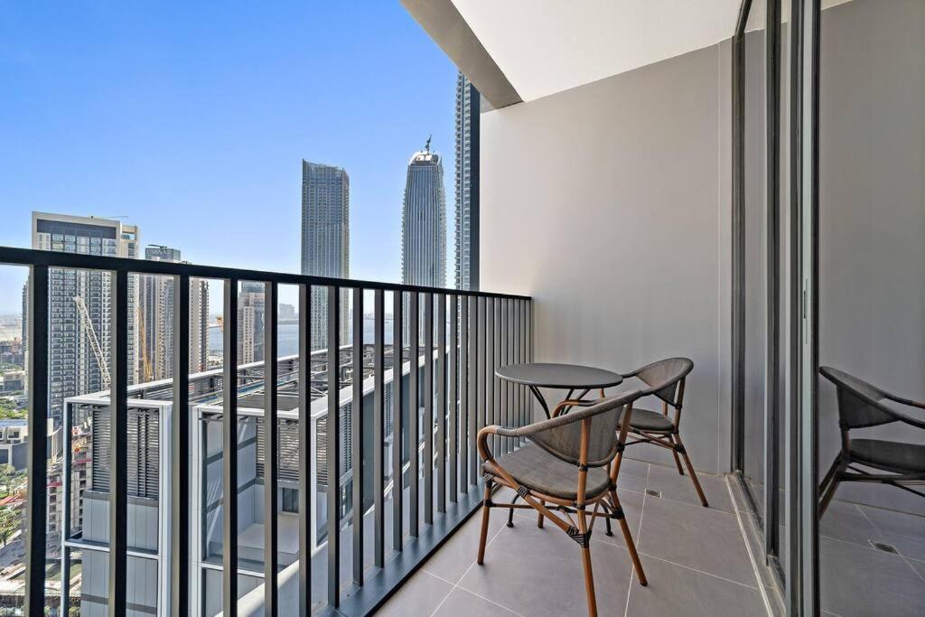 Elegant 1 Bedroom In Creek Edge Apartment Dubai