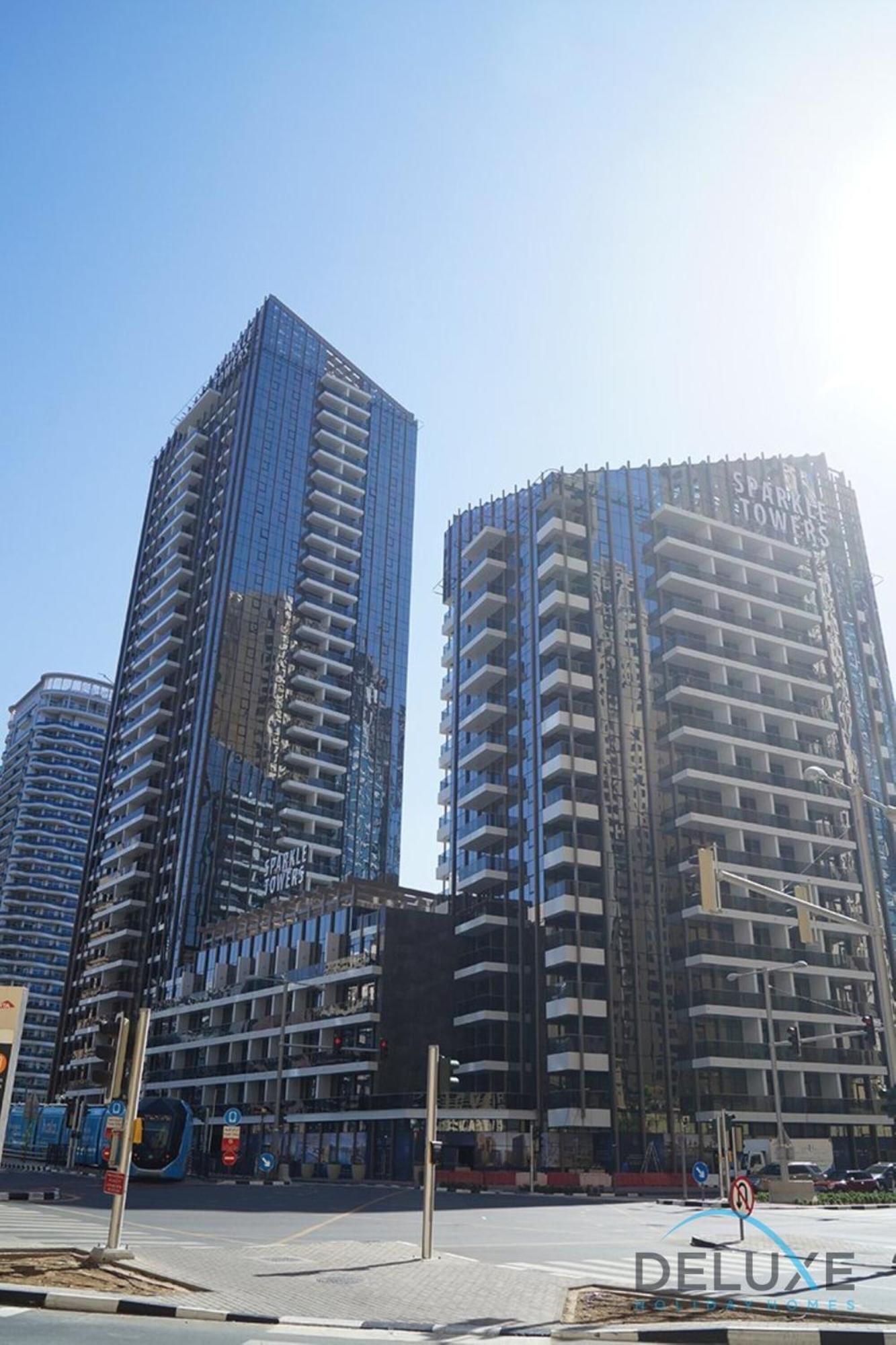 Charming 1br In Sparkle Tower 1, Marina By Deluxe Homes Dubai