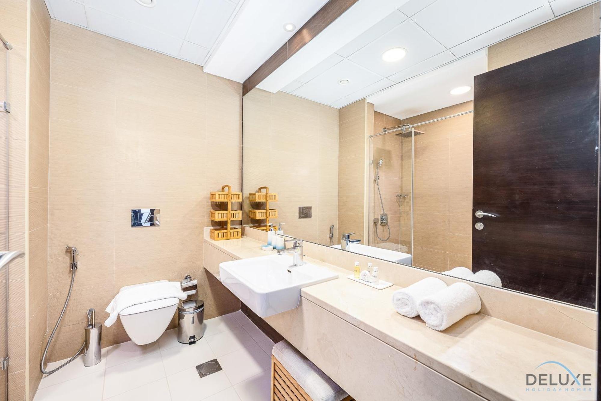 Apartment Charming 1br In Sparkle Tower 1, Marina By Deluxe Homes Dubai