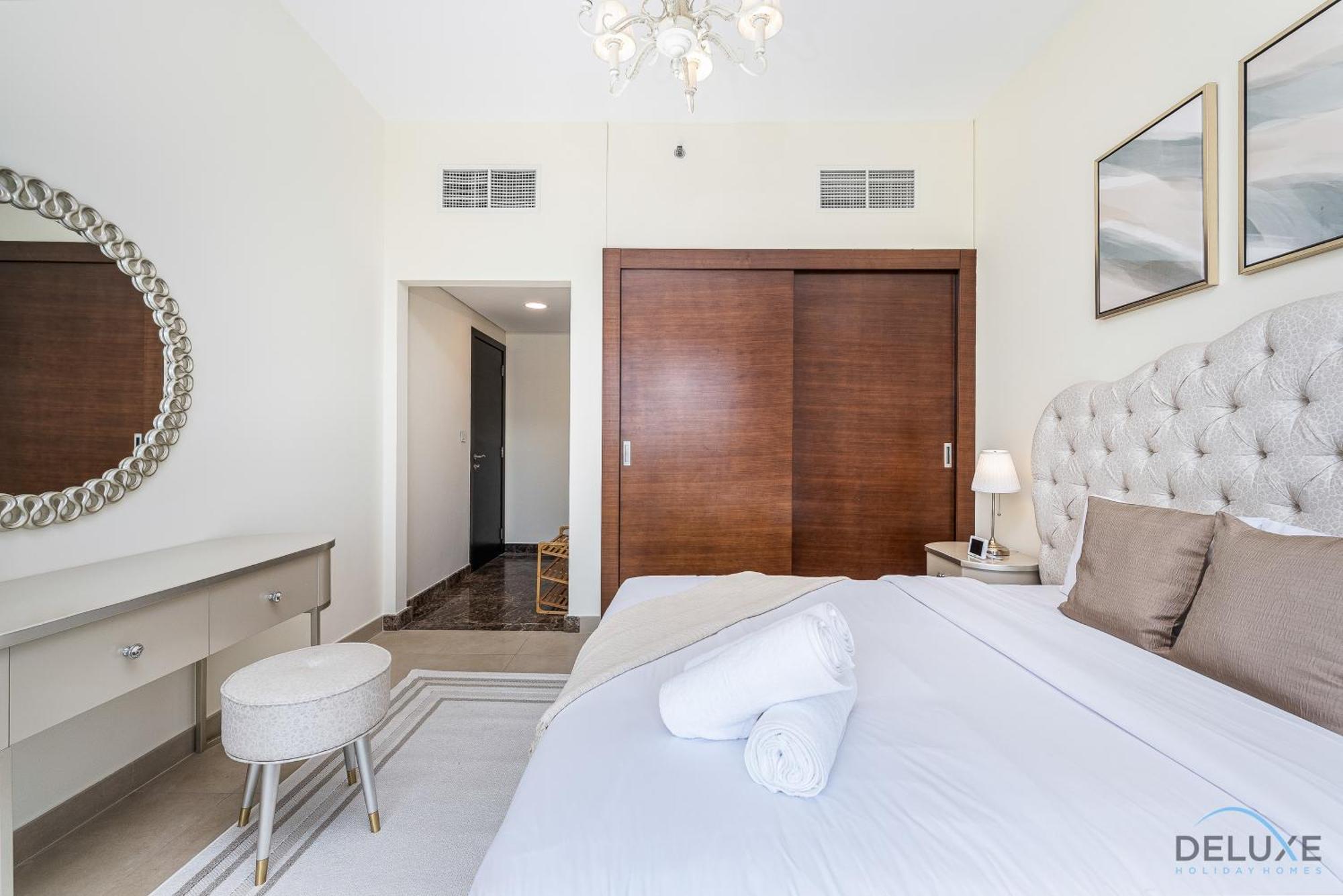 Charming 1br In Sparkle Tower 1, Marina By Deluxe Homes Dubai