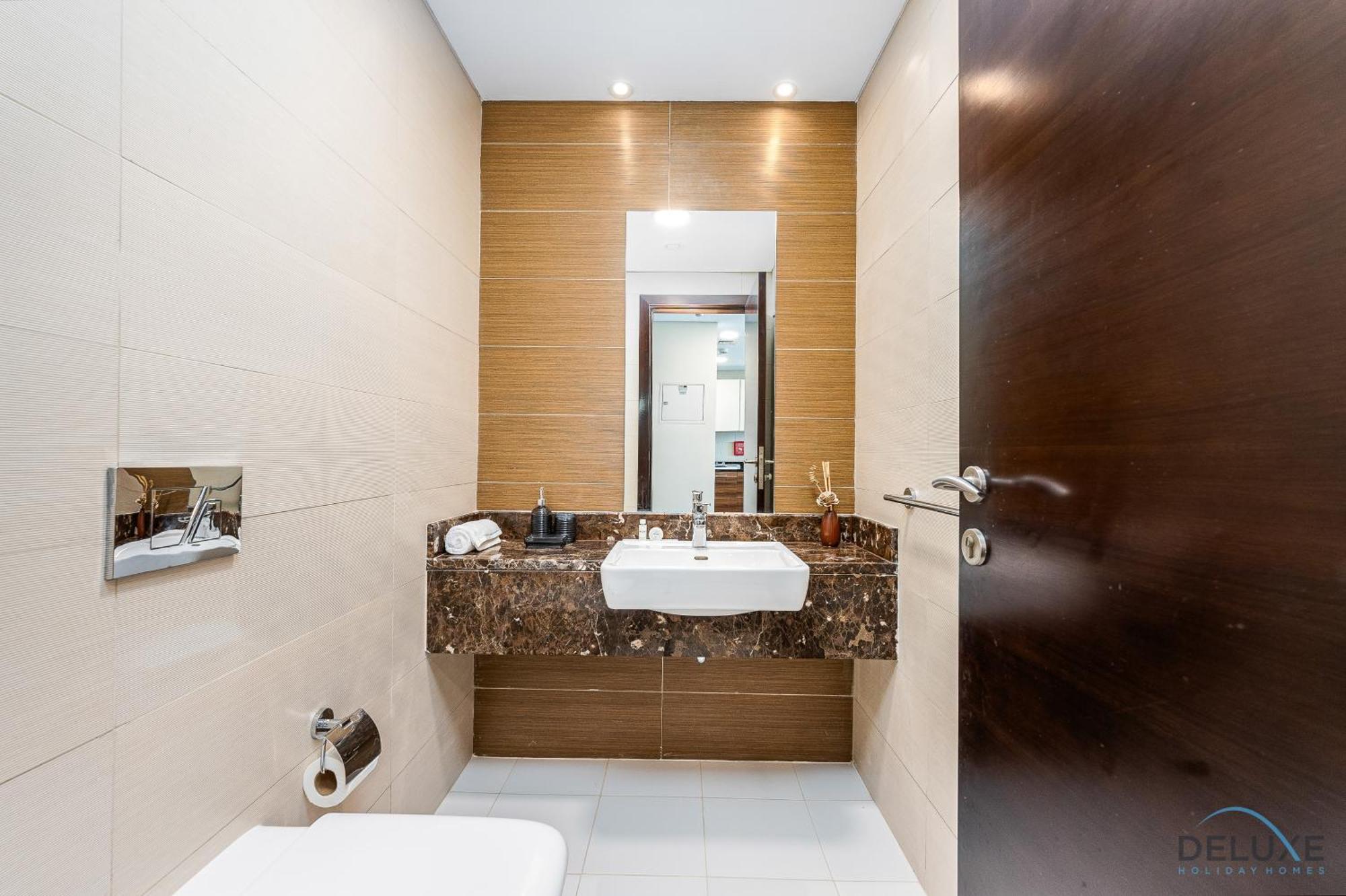 Apartment Charming 1br In Sparkle Tower 1, Marina By Deluxe Homes