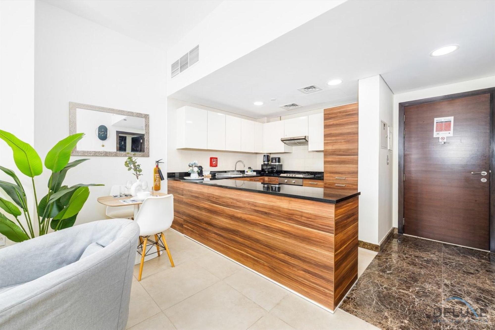 Charming 1br In Sparkle Tower 1, Marina By Deluxe Homes * Dubai