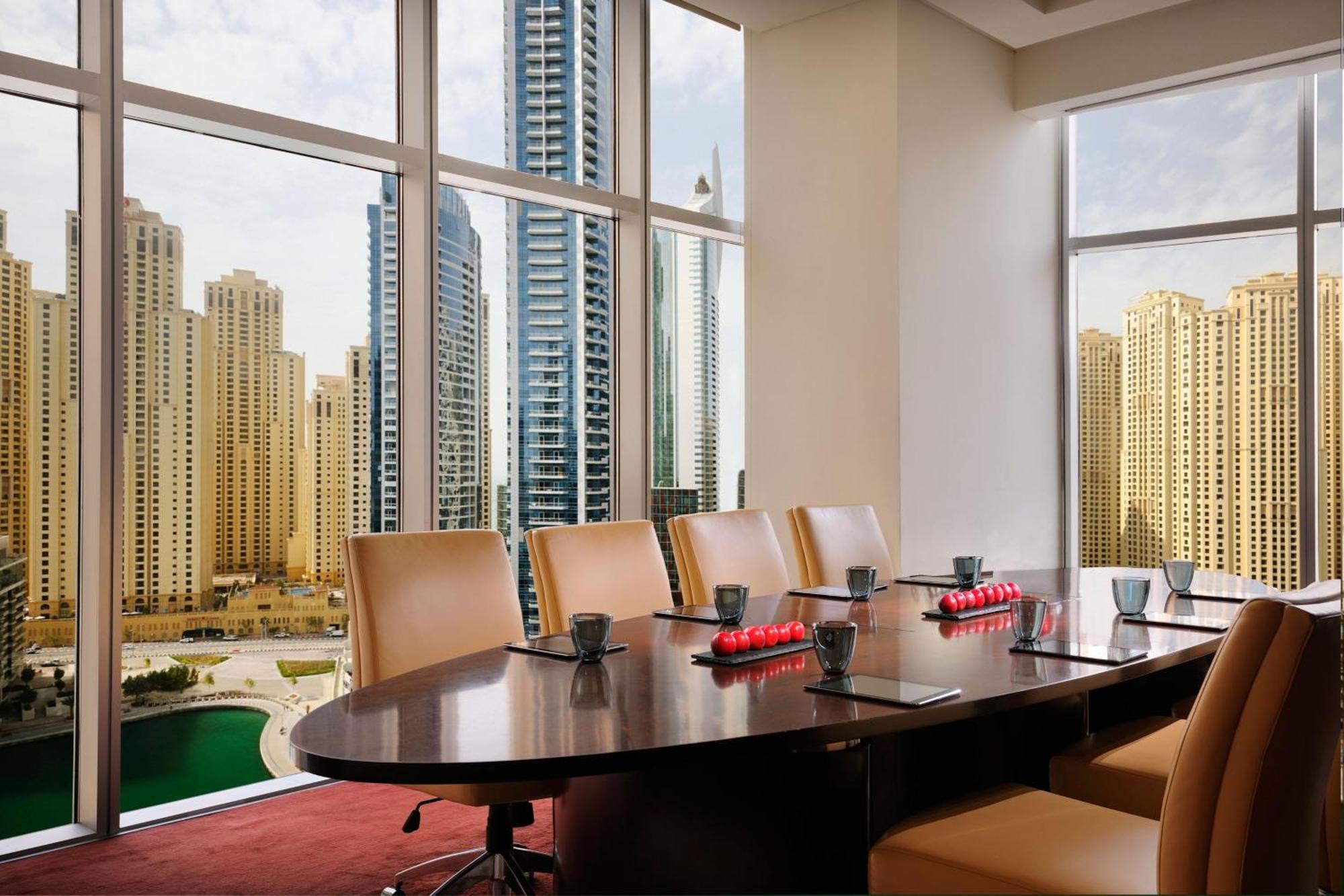 Jw Marriott Marina Hotel