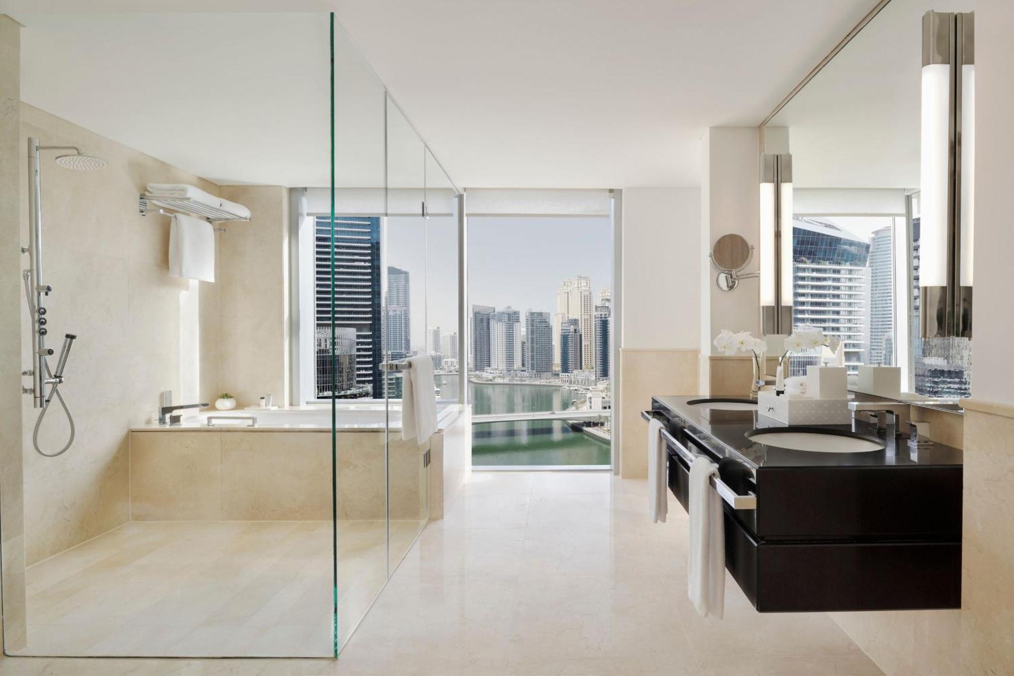 Jw Marriott Marina Hotel 5*