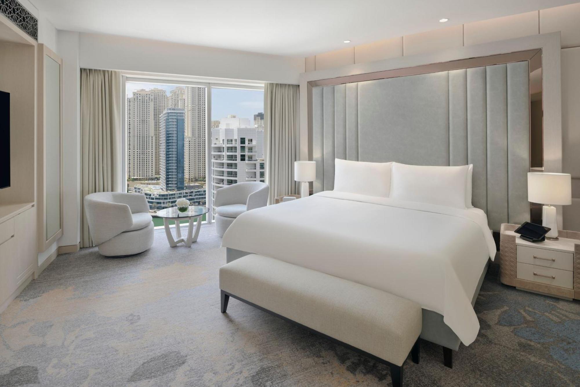 Jw Marriott Marina Hotel