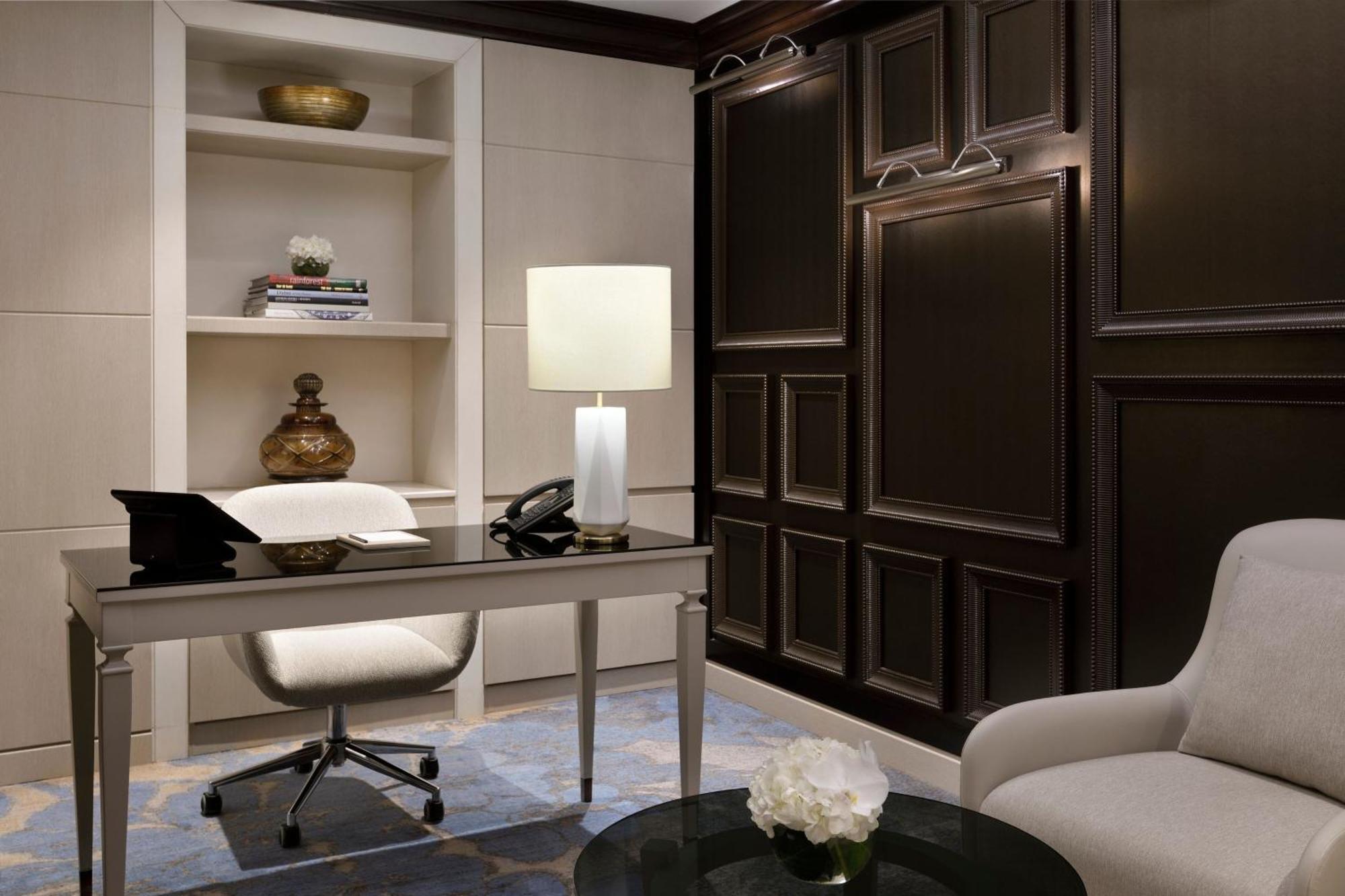 Hotel Jw Marriott Marina 5*
