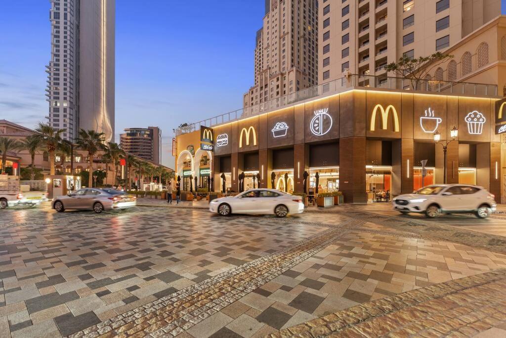 Jumeirah Residents, Free Parking *