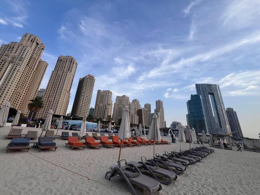 Jumeirah Residents, Free Parking