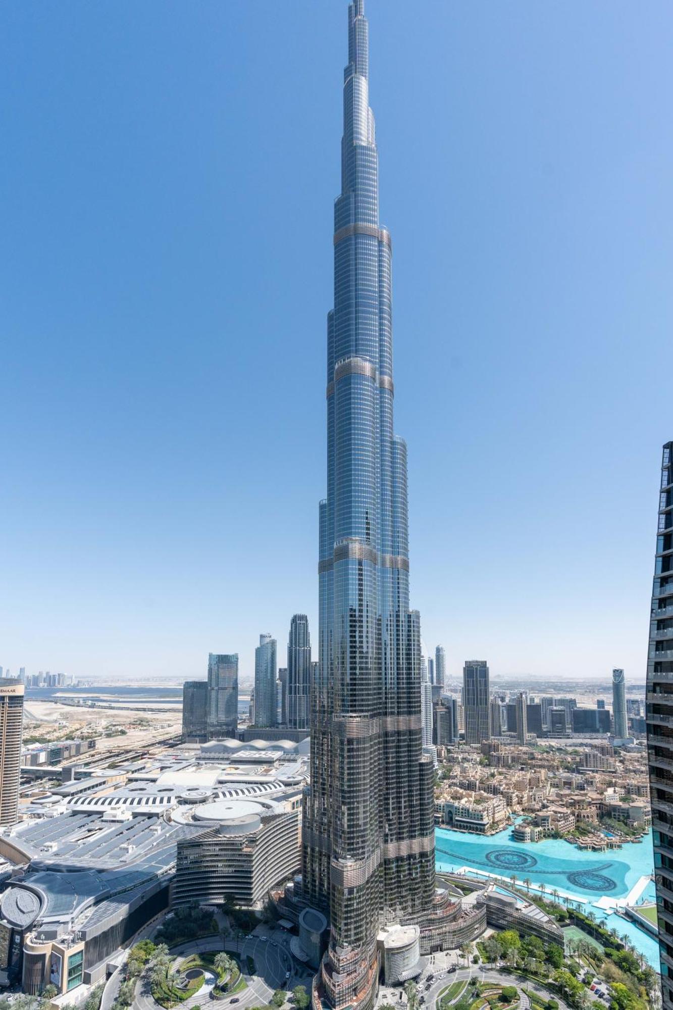 Vacay Lettings - Burj Vista High Floor Burj Khalifa & Fountain View