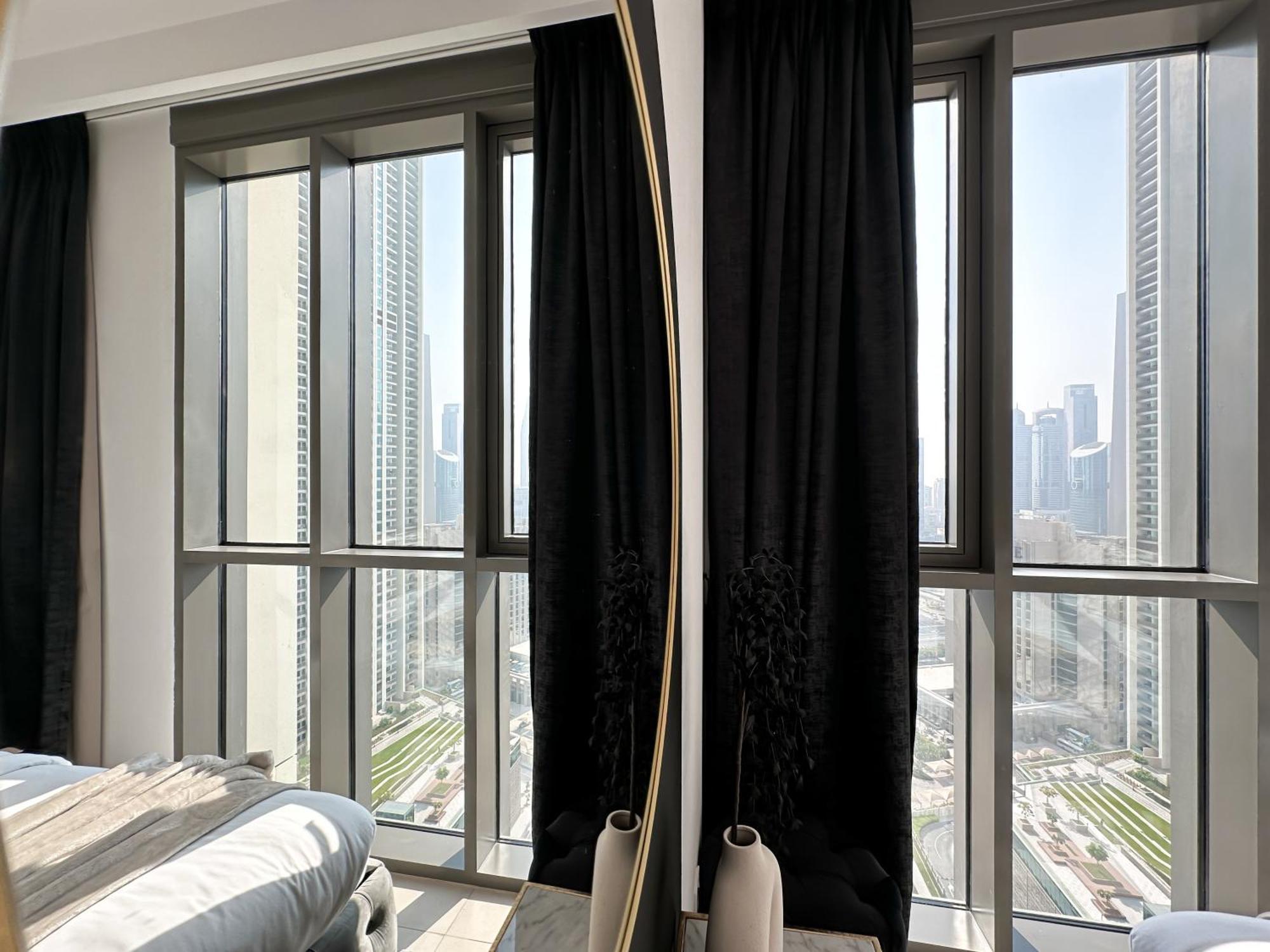 Stylish 2 Bedroom Dior-inspired Connected To Mall Apartment *