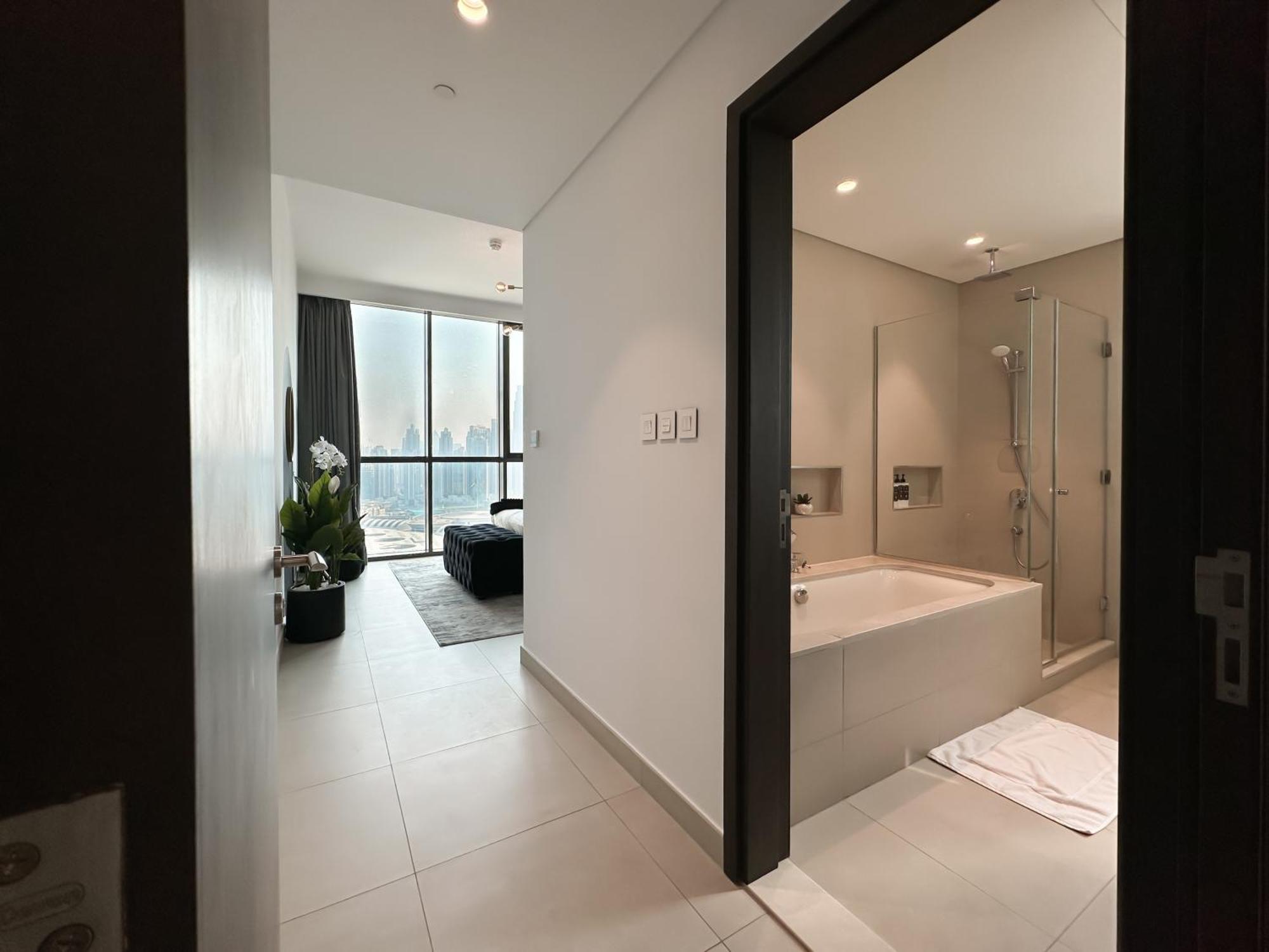 Stylish 2 Bedroom Dior-inspired Connected To Mall * Dubai