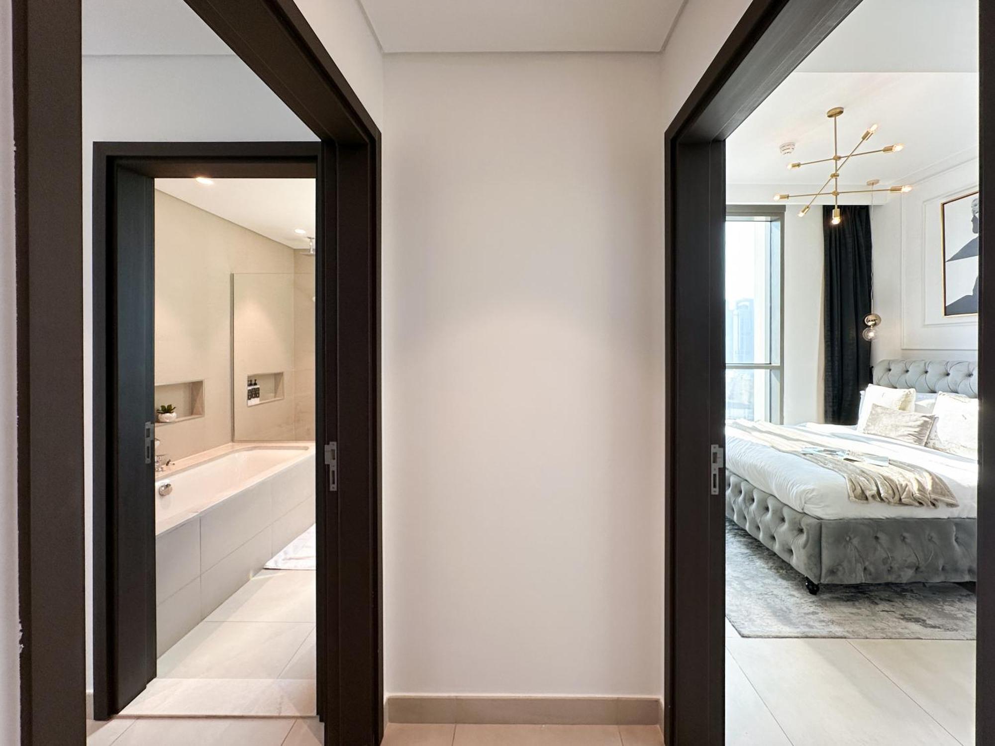 Apartment Stylish 2 Bedroom Dior-inspired Connected To Mall Dubai