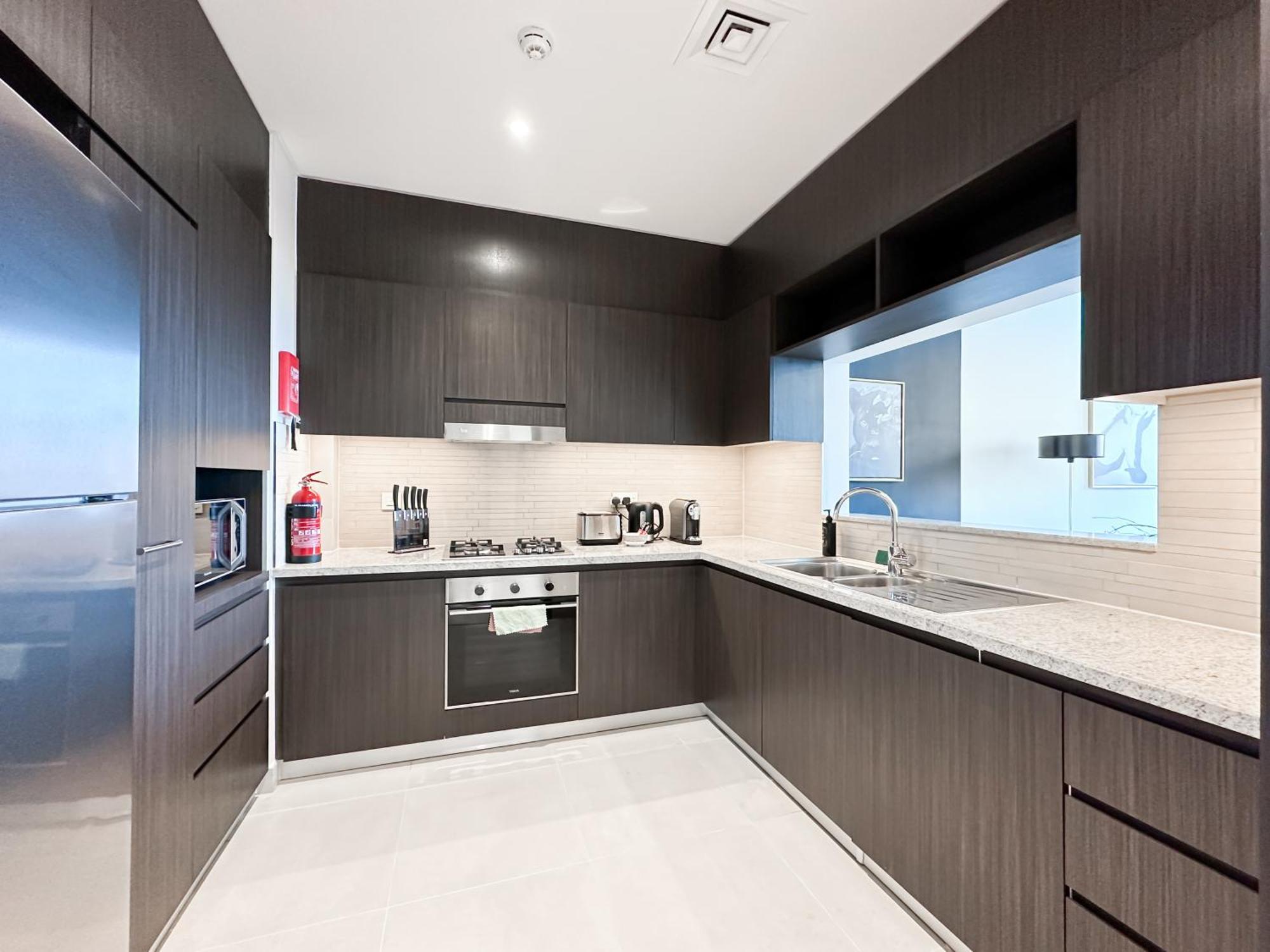 Stylish 2 Bedroom Dior-inspired Connected To Mall * Dubai