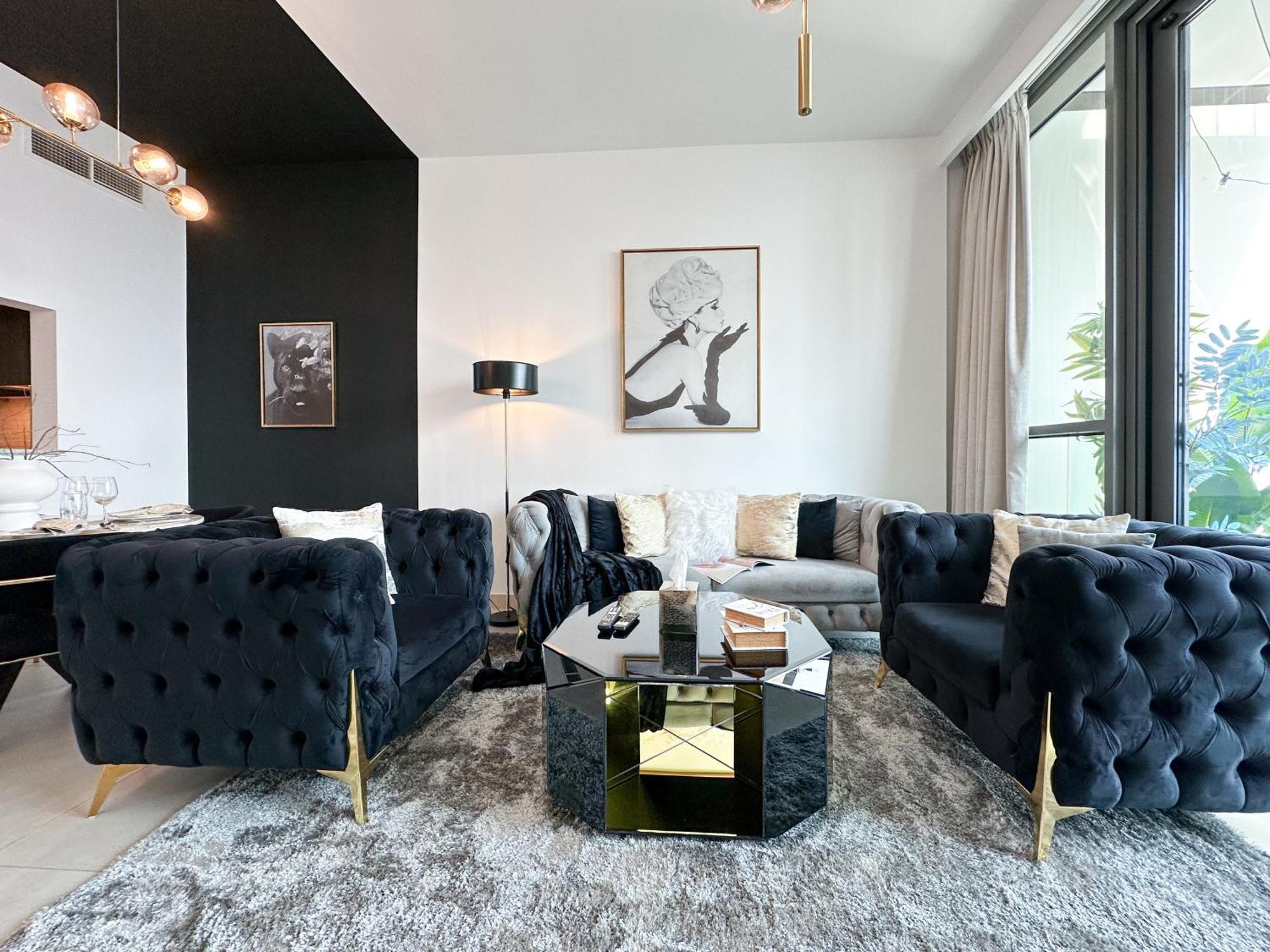 Apartment Stylish 2 Bedroom Dior-inspired Connected To Mall