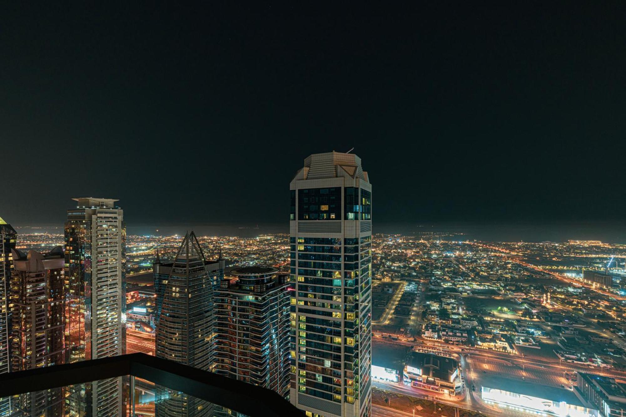 Smartstay At Paramount Tower - Sea And Downtown Views - Infinity Pool - Modern Luxury Residences Apartment