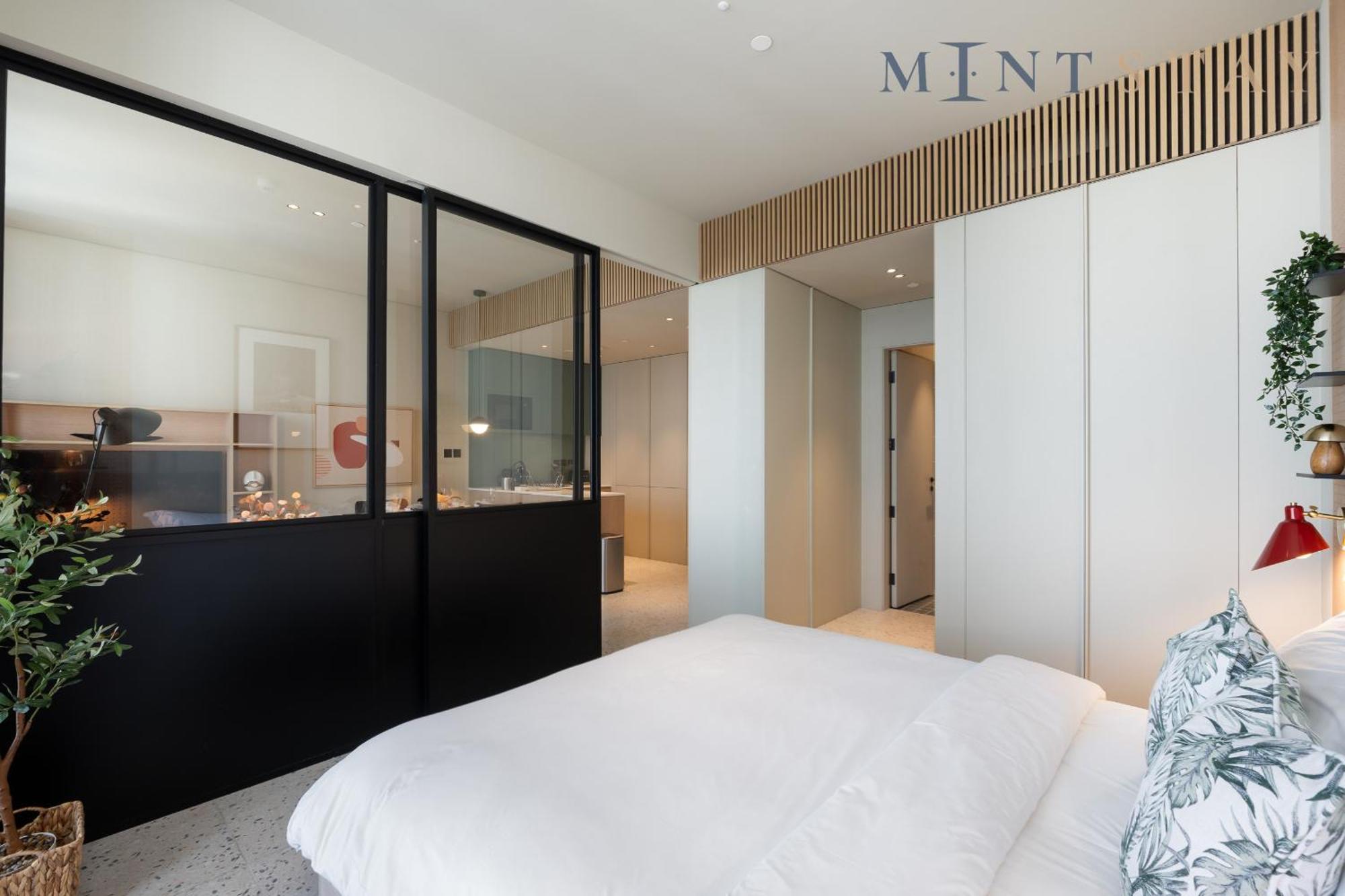 Upside Living, Business Bay - Mint Apartment
