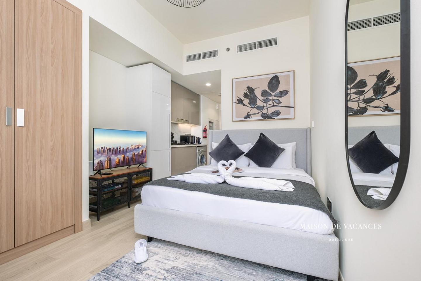 Apartment Large Balcony 10 Minutes From Mall