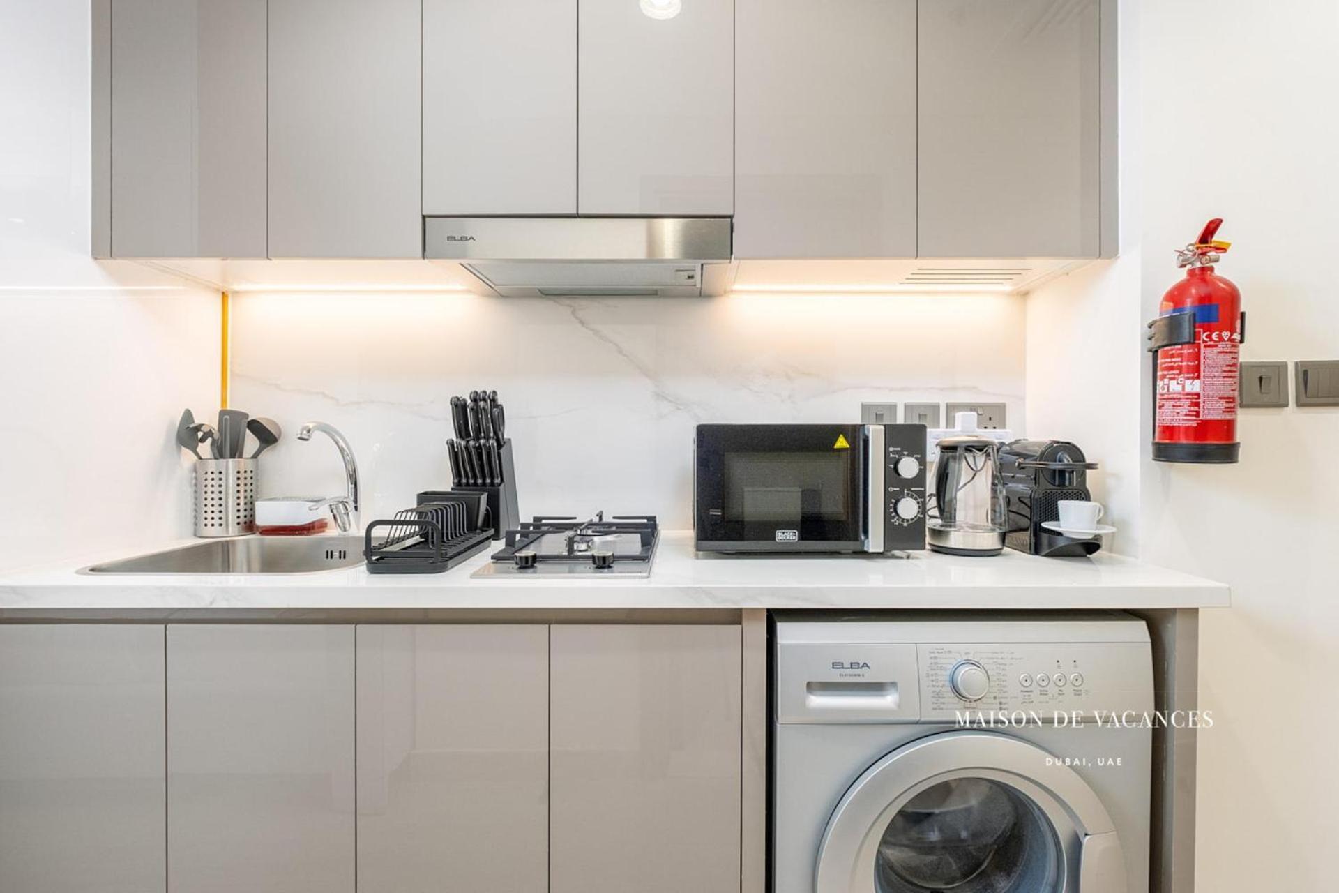 Apartment Large Balcony 10 Minutes From Mall