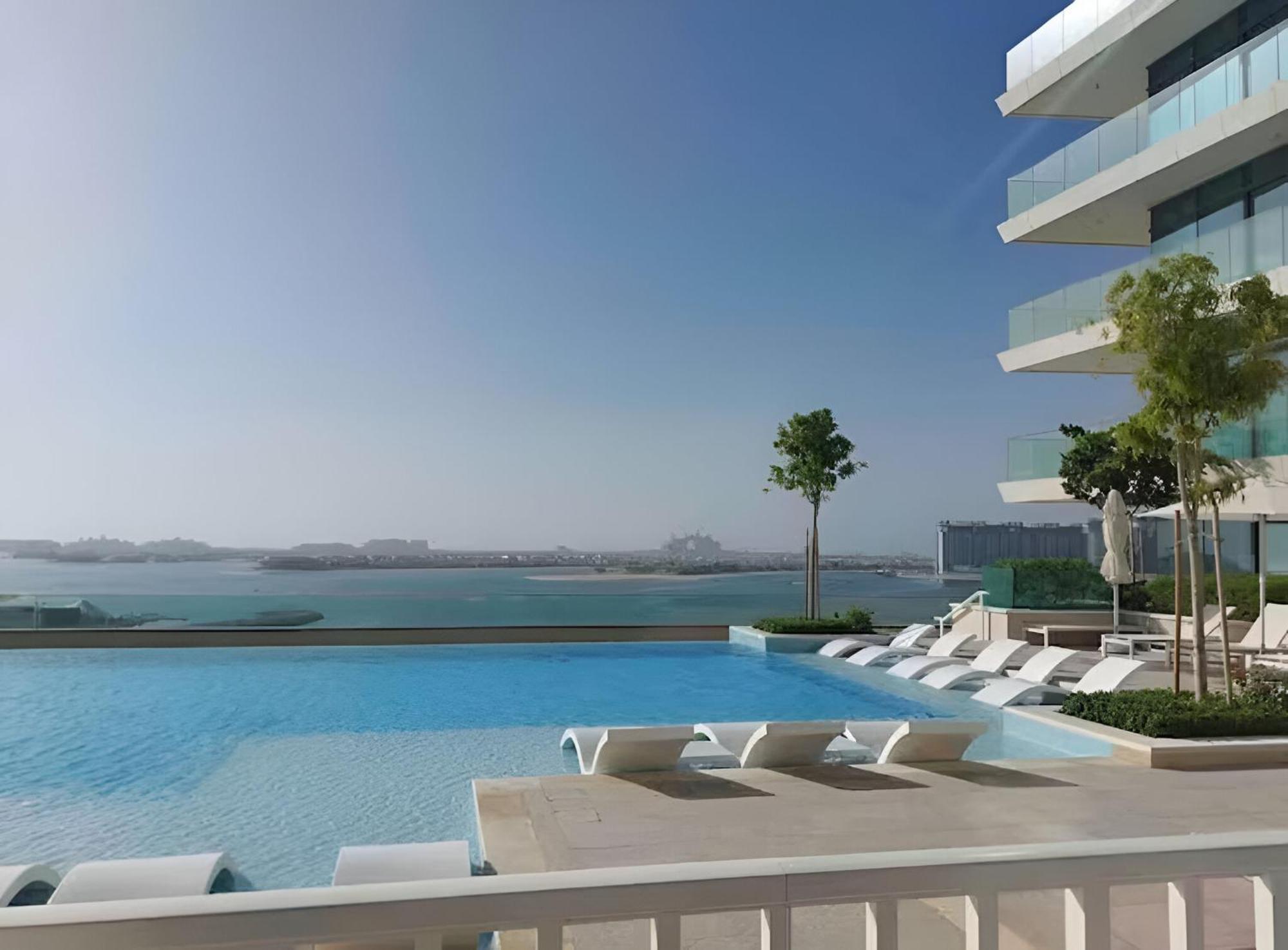 Apartment Elegant 3br With Private Beach Access *