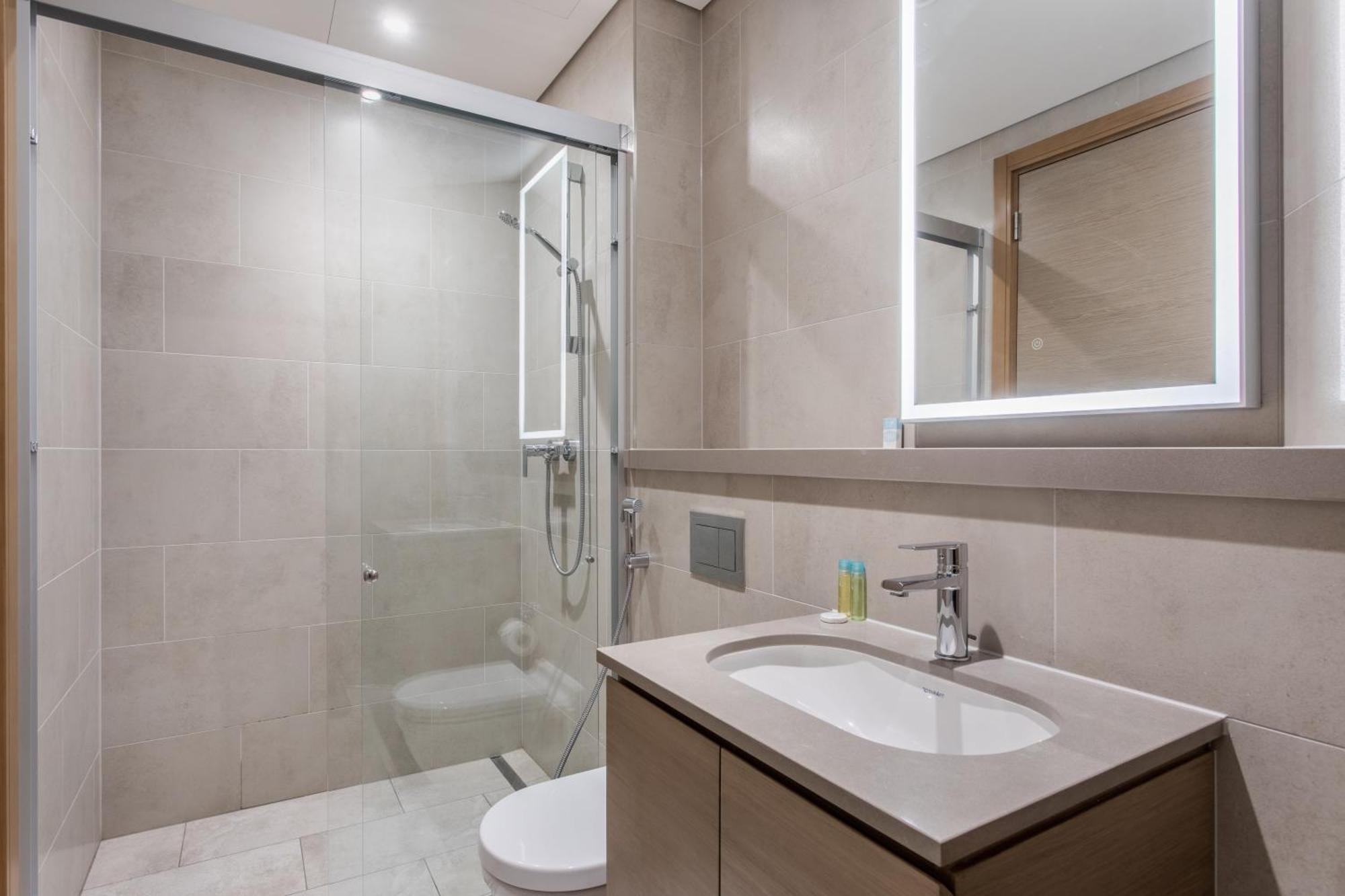 By Latinem Luxury 2br W3303 Near Burj Khalifa Apartment *