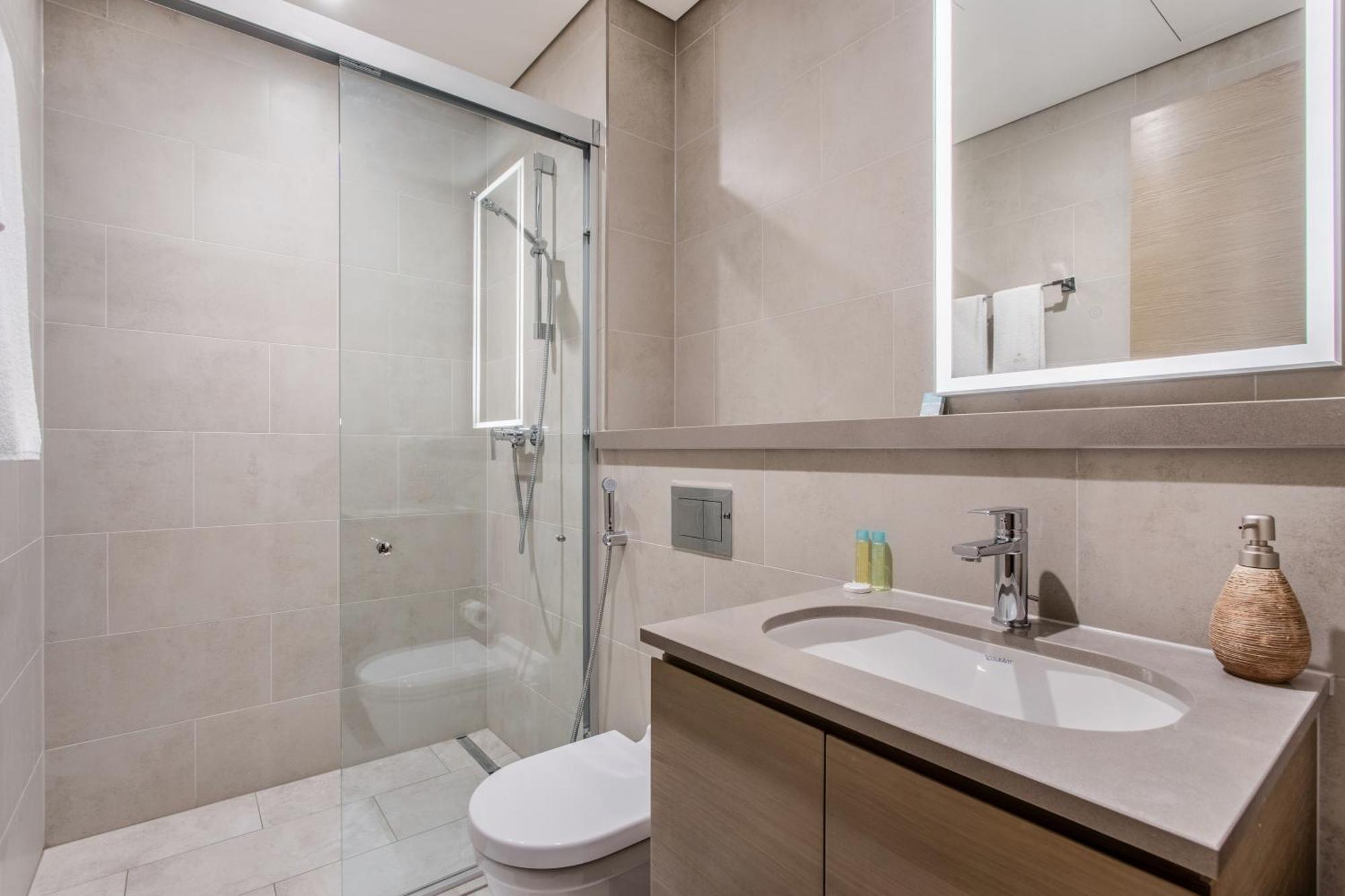 By Latinem Luxury 2br W3303 Near Burj Khalifa Dubai