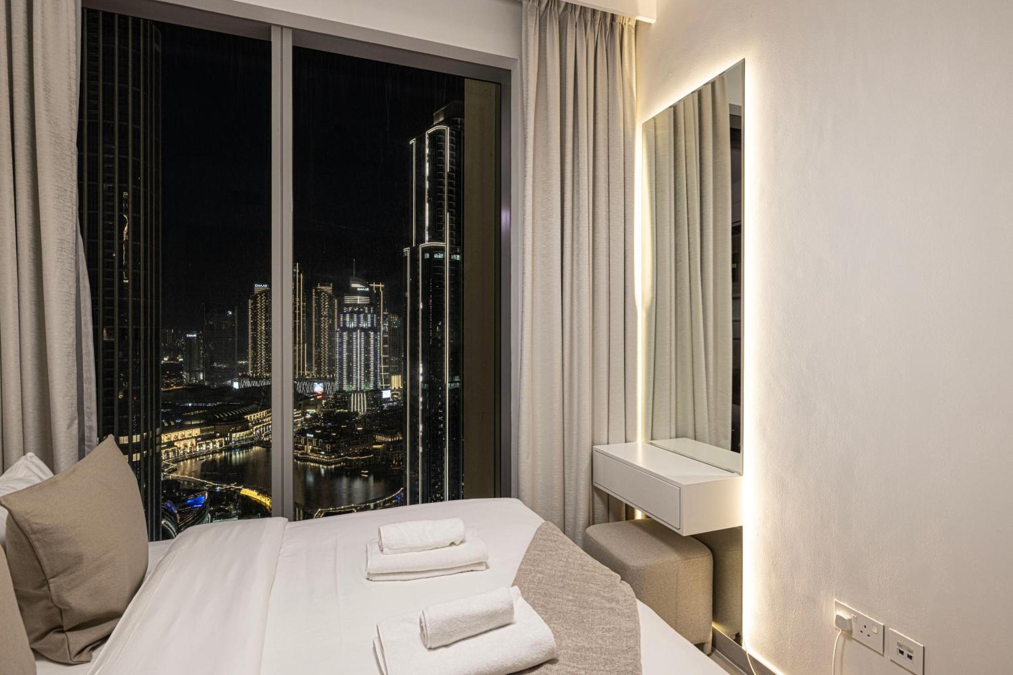 Apartment Luxury 4br Burj Khalifa & Fountain Views *