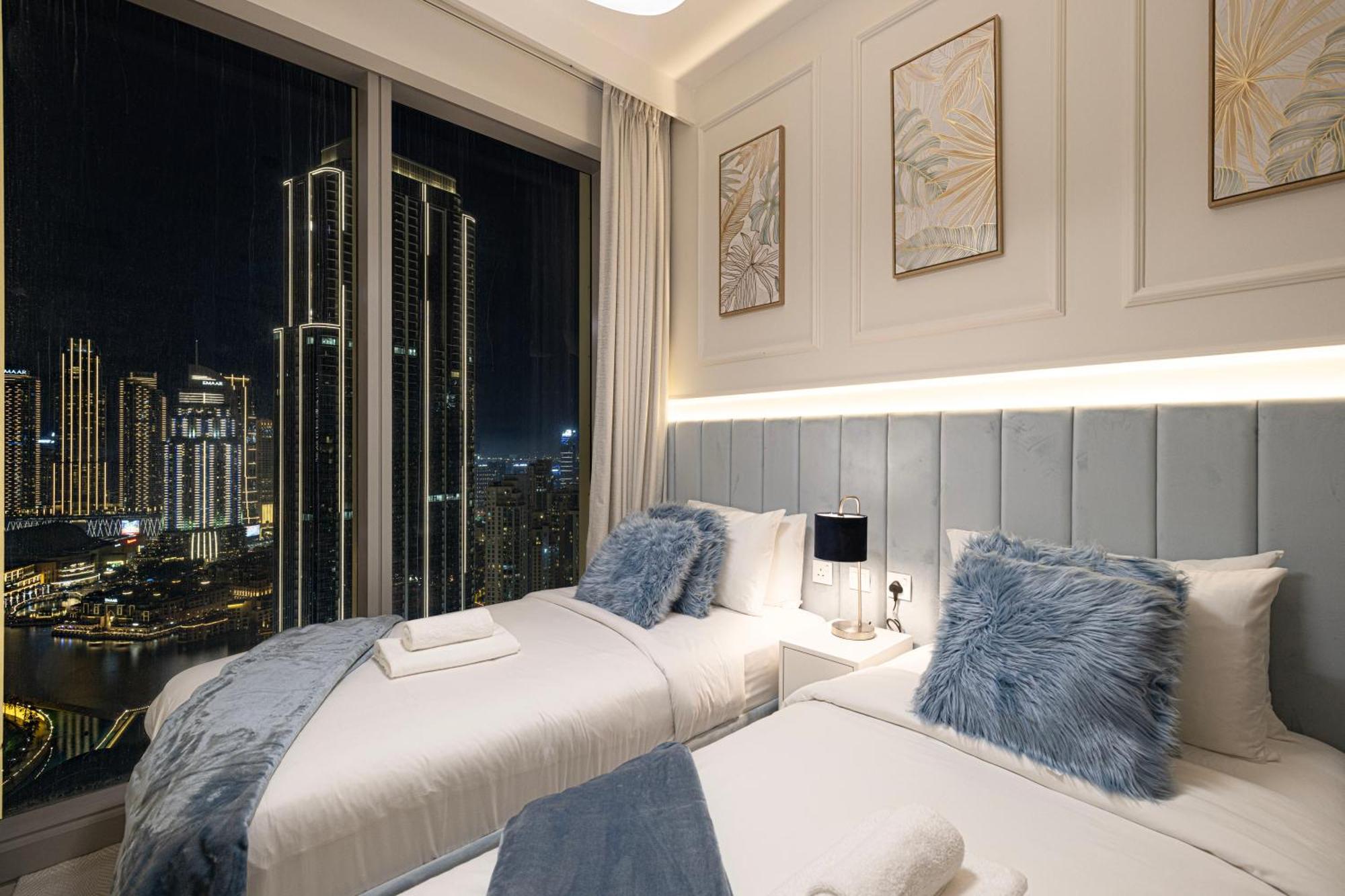 Luxury 4br Burj Khalifa & Fountain Views