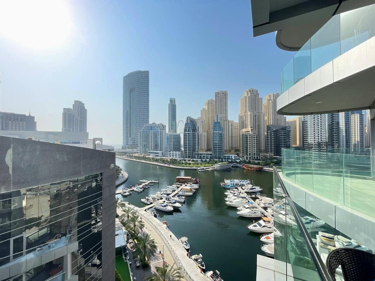 Marina Walk Gem Modern With Pool & Gym Access, Steps To & Metro