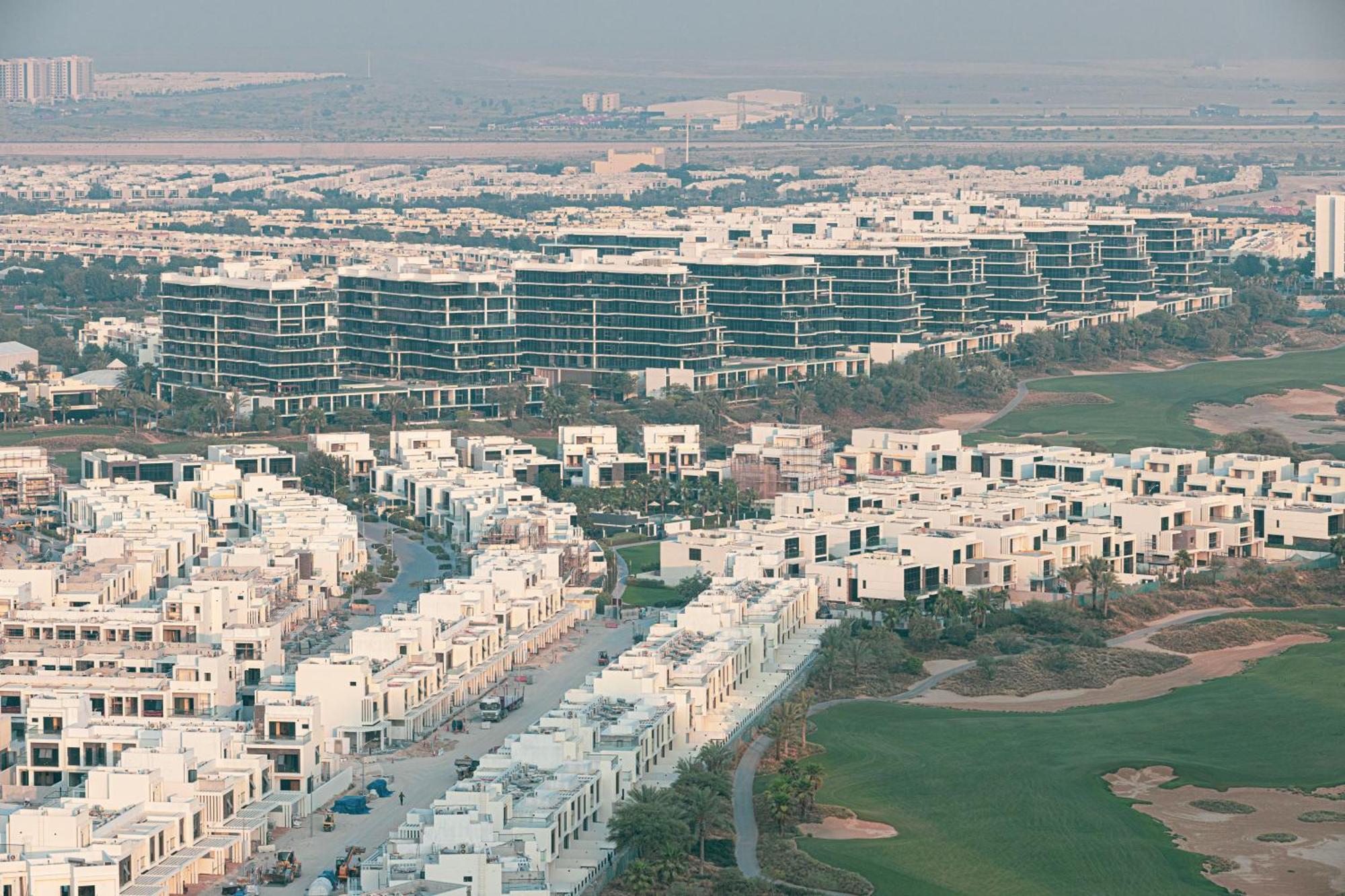 Smartstay At Carson Tower - Panoramic Views - Modern Luxury Apartment Dubai