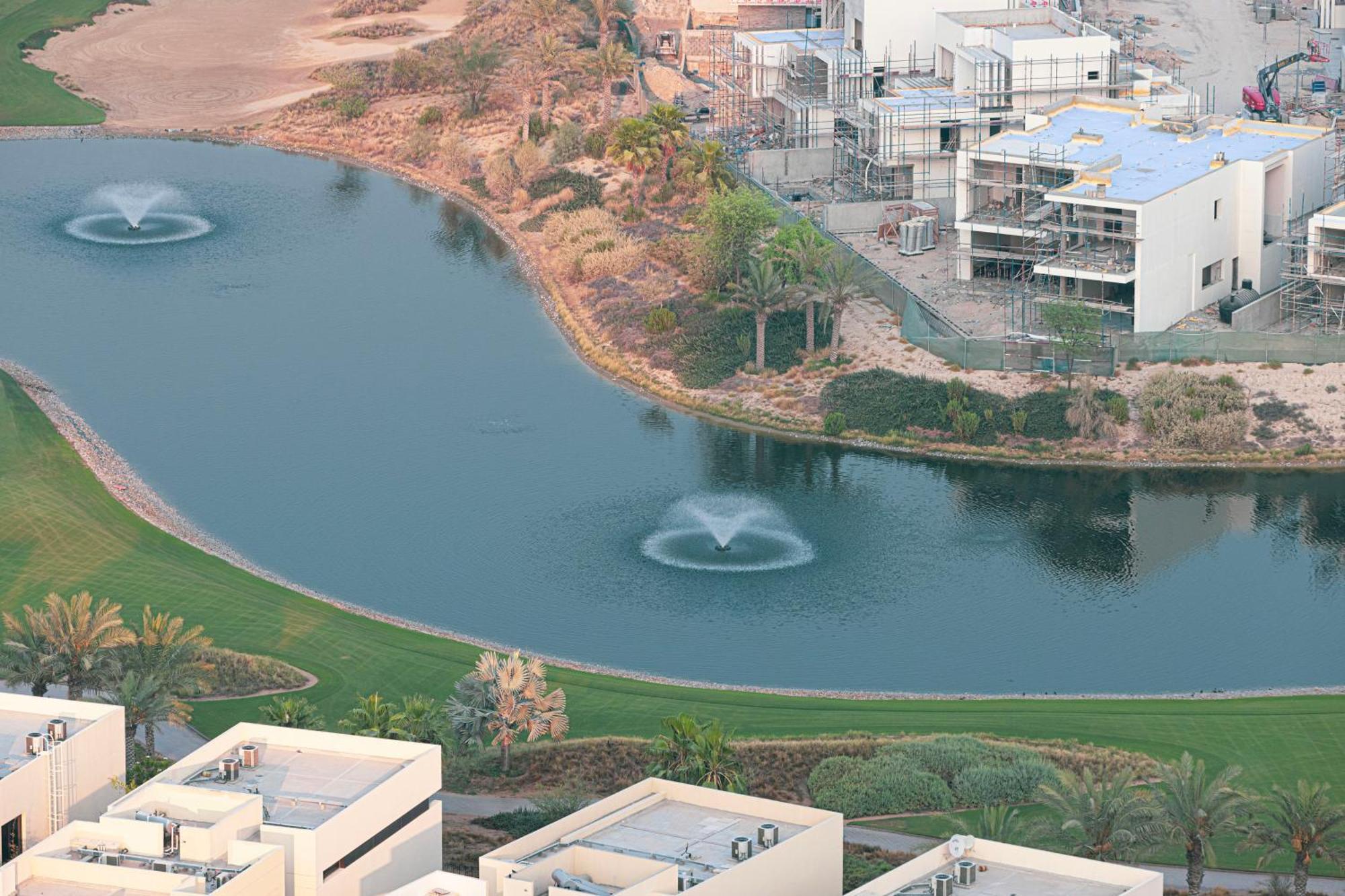 Smartstay At Carson Tower - Panoramic Views - Modern Luxury Apartment Dubai