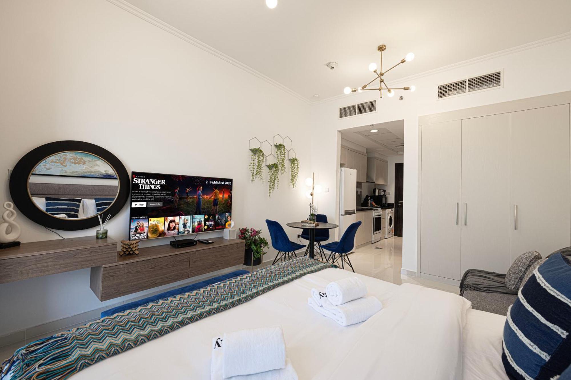 Smartstay At Carson Tower - Panoramic Views - Modern Luxury Apartment Dubai