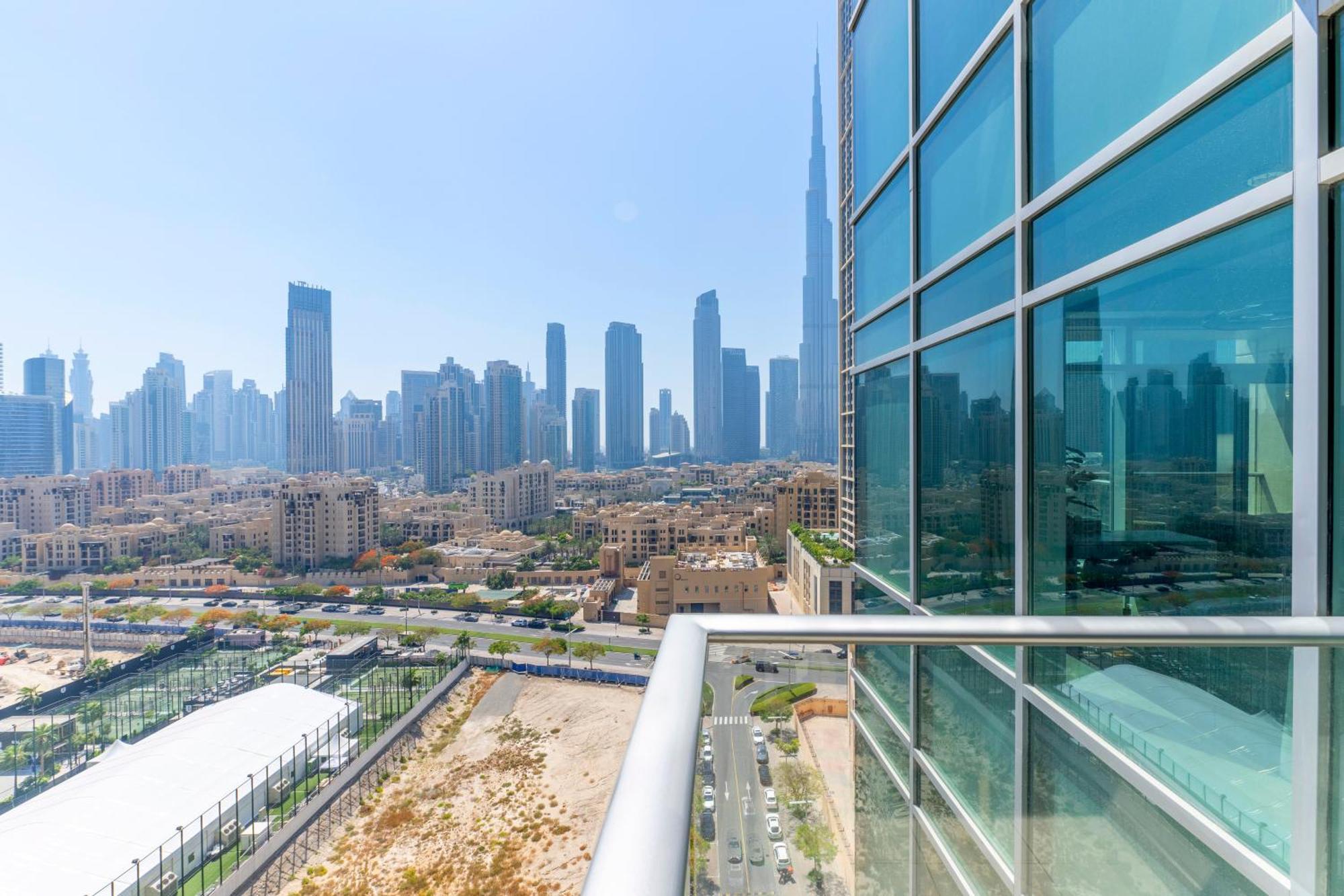 Luxury Downtown 2br - 5 Min To Fountain - Full Burj Khalifa View * Dubai