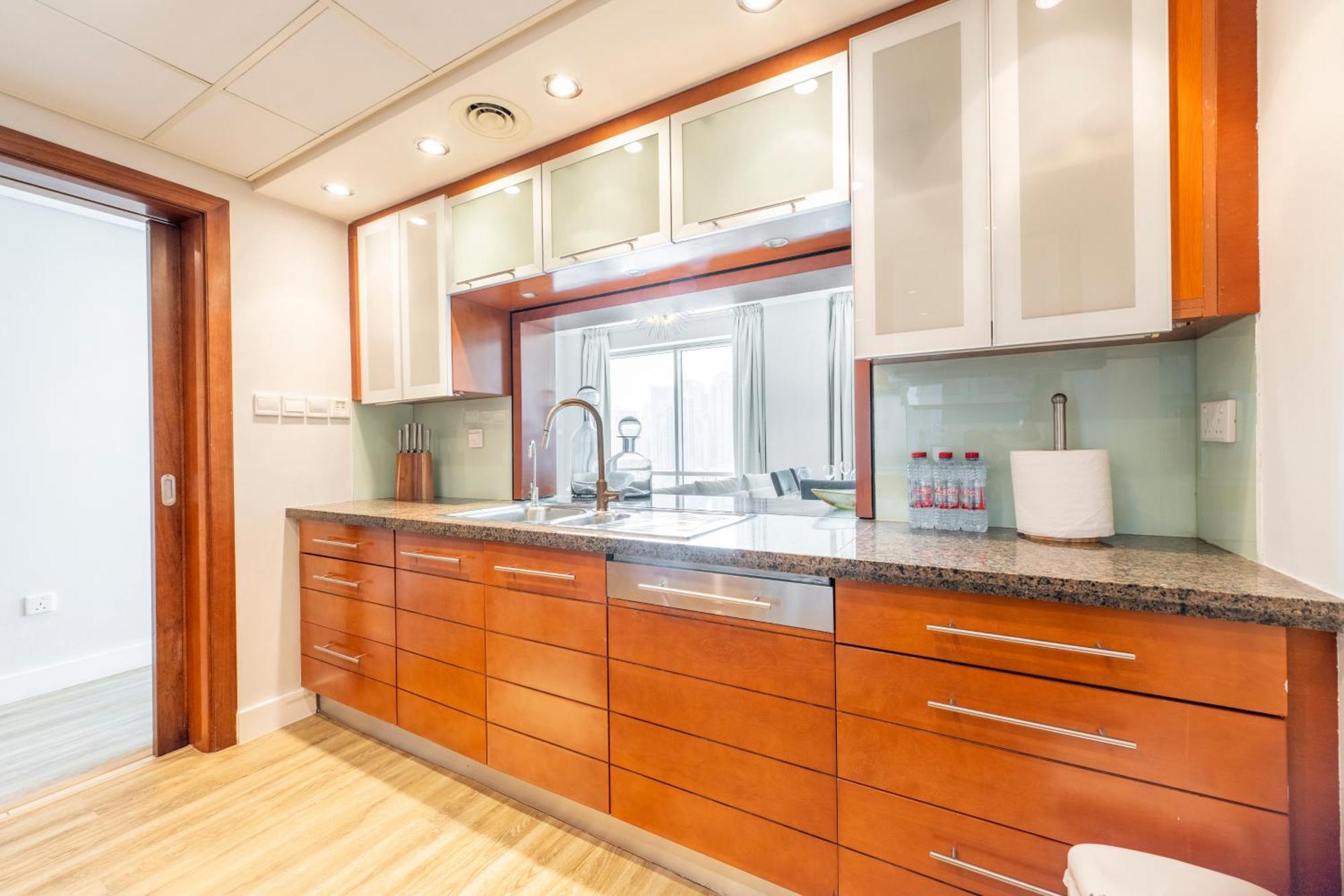 Luxury Downtown 2br - 5 Min To Fountain - Full Burj Khalifa View * Dubai