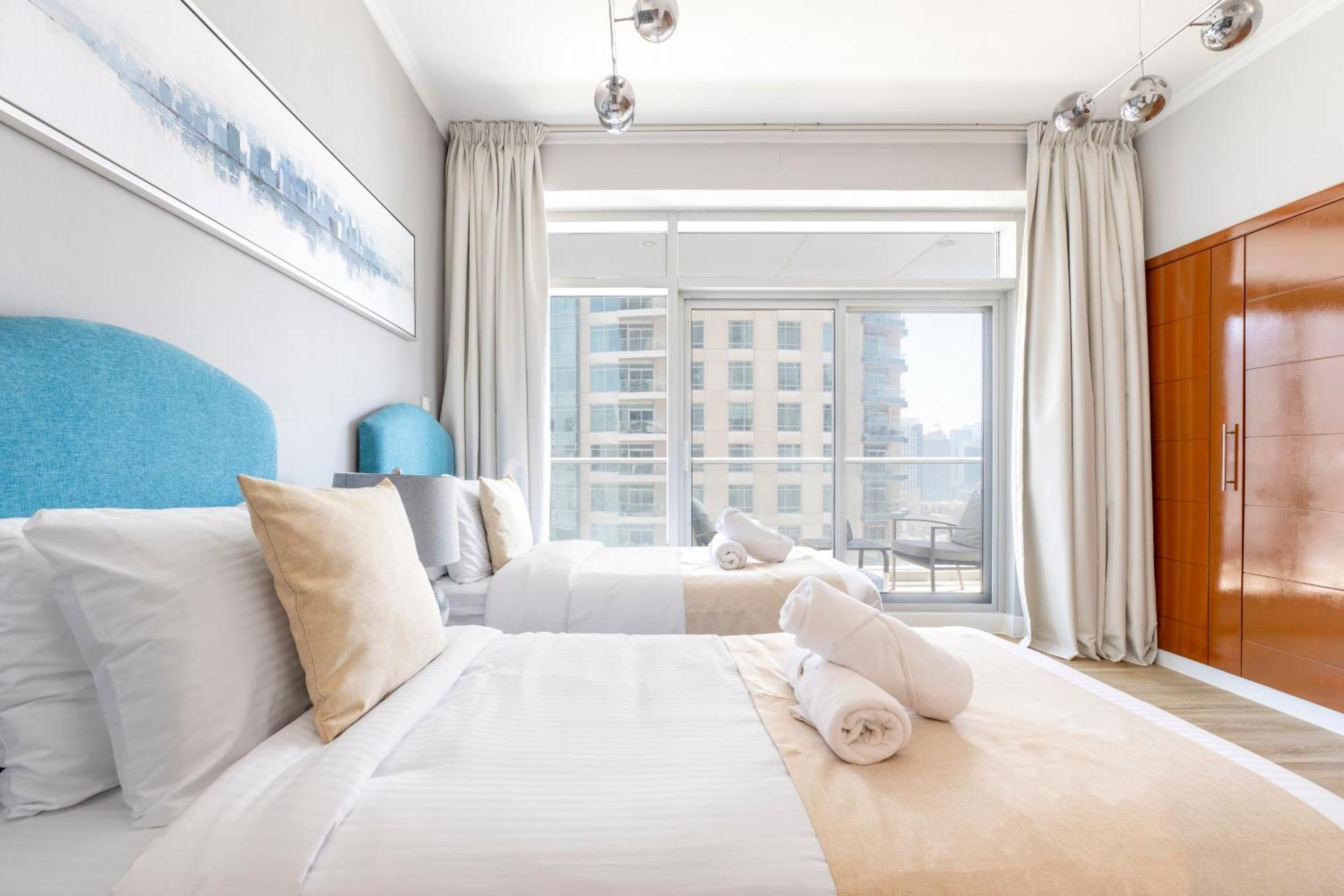 Luxury Downtown 2br - 5 Min To Fountain - Full Burj Khalifa View Apartment *