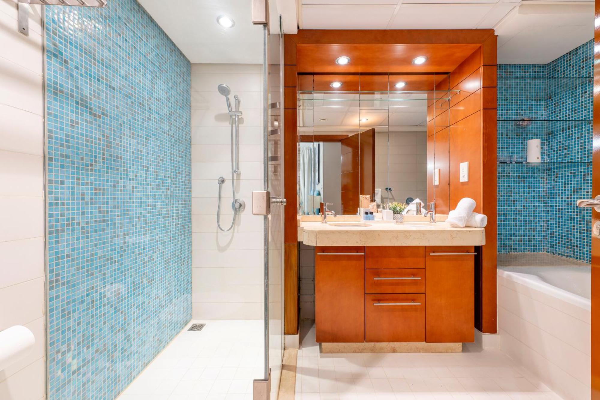 Apartment Luxury Downtown 2br - 5 Min To Fountain - Full Burj Khalifa View Dubai