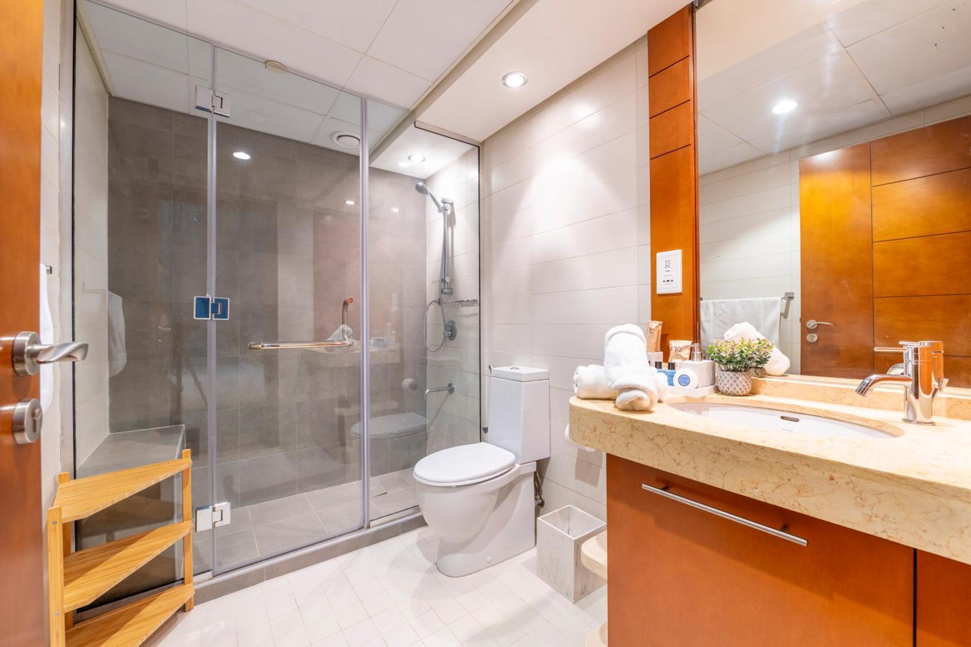 Luxury Downtown 2br - 5 Min To Fountain - Full Burj Khalifa View