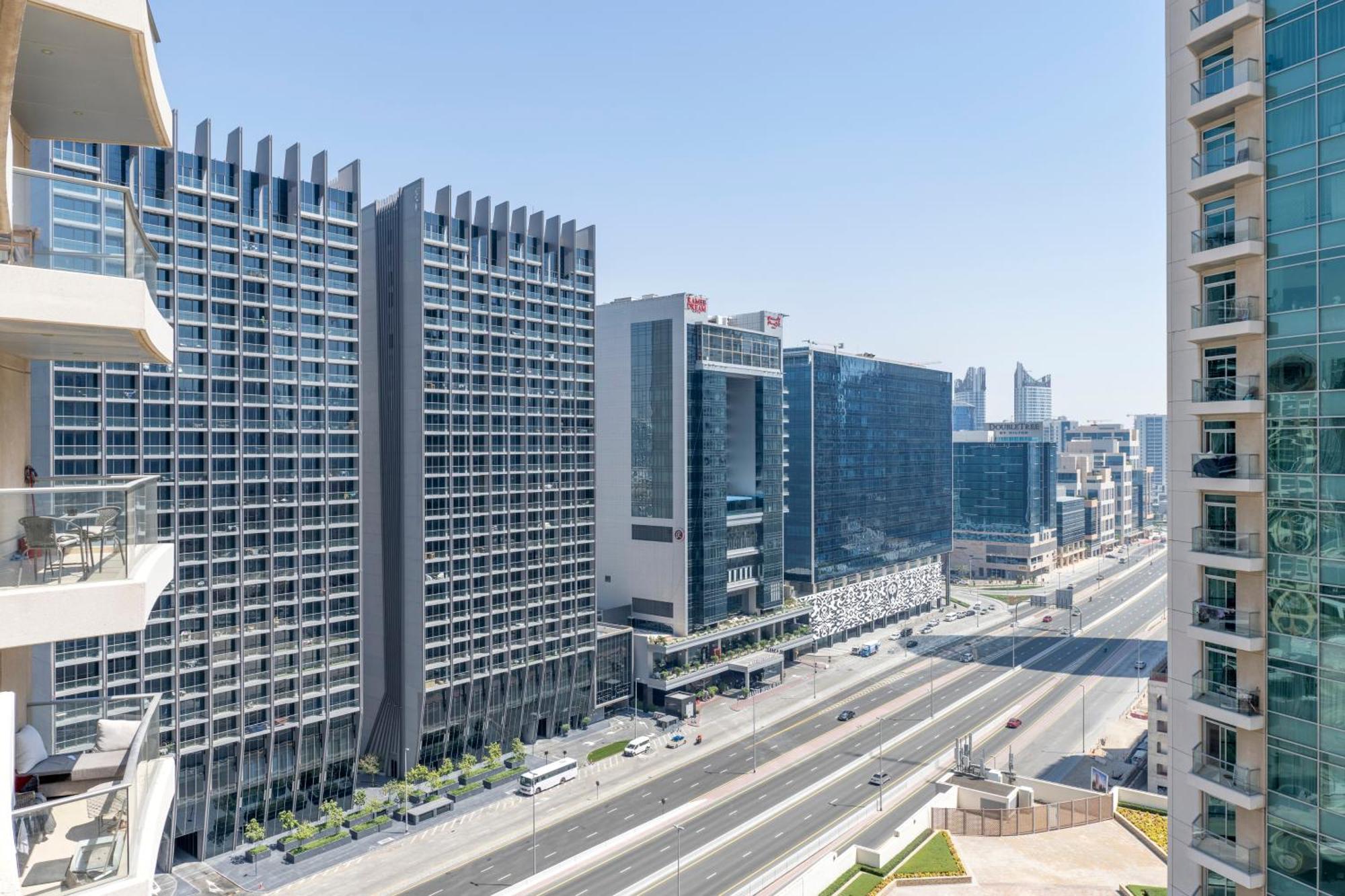 Luxury Downtown 2br - 5 Min To Fountain - Full Burj Khalifa View *