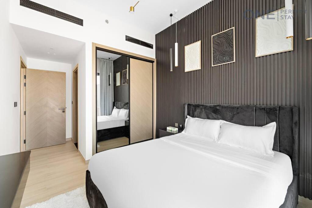 Apartment Luxury 1br At Binghatti Heights