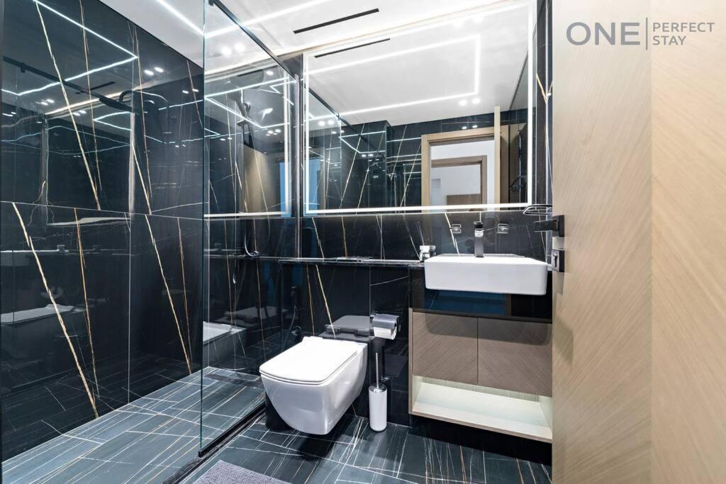Luxury 1br At Binghatti Heights *