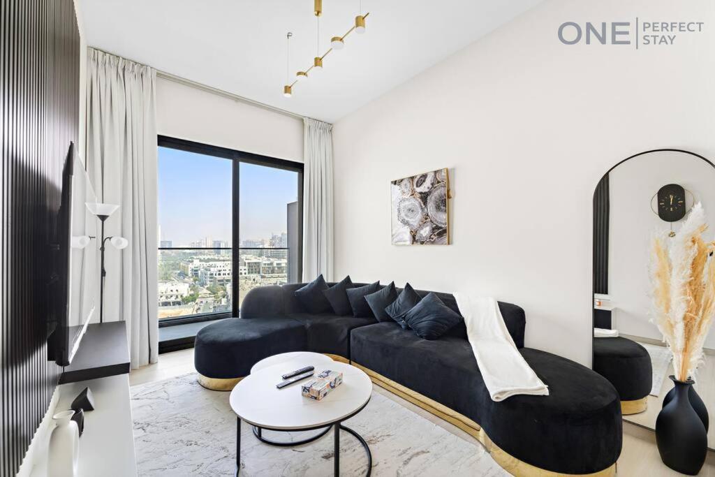 Luxury 1br At Binghatti Heights Apartment Dubai
