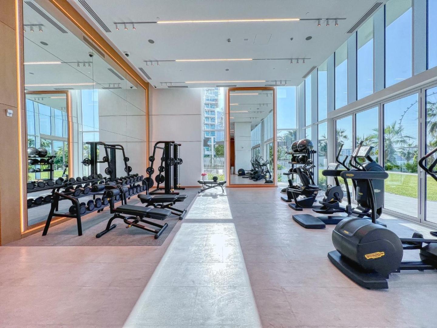 Brand New 1br In Jbr With Access Apartment