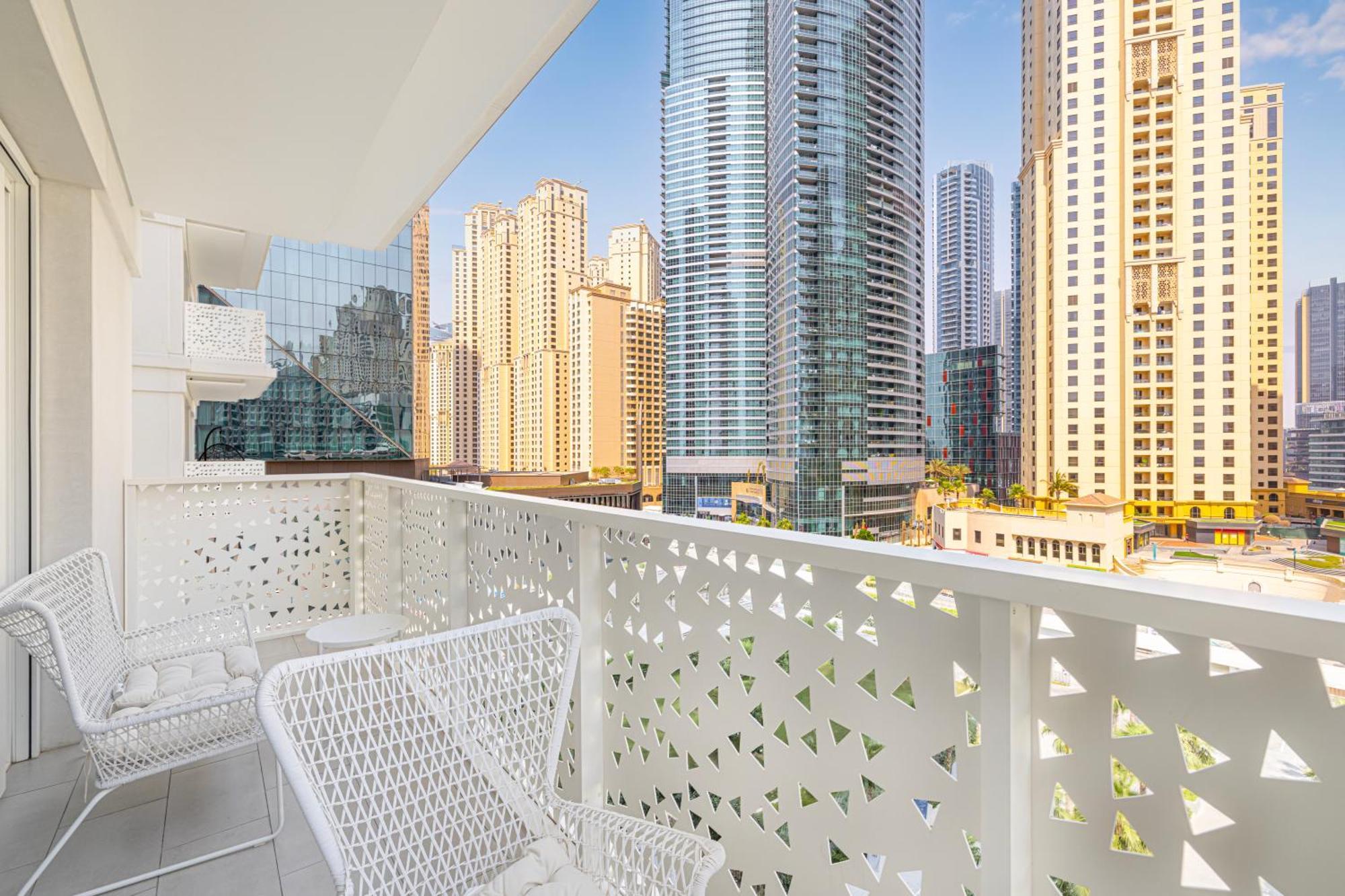 Apartment Brand New 1br In Jbr With Access