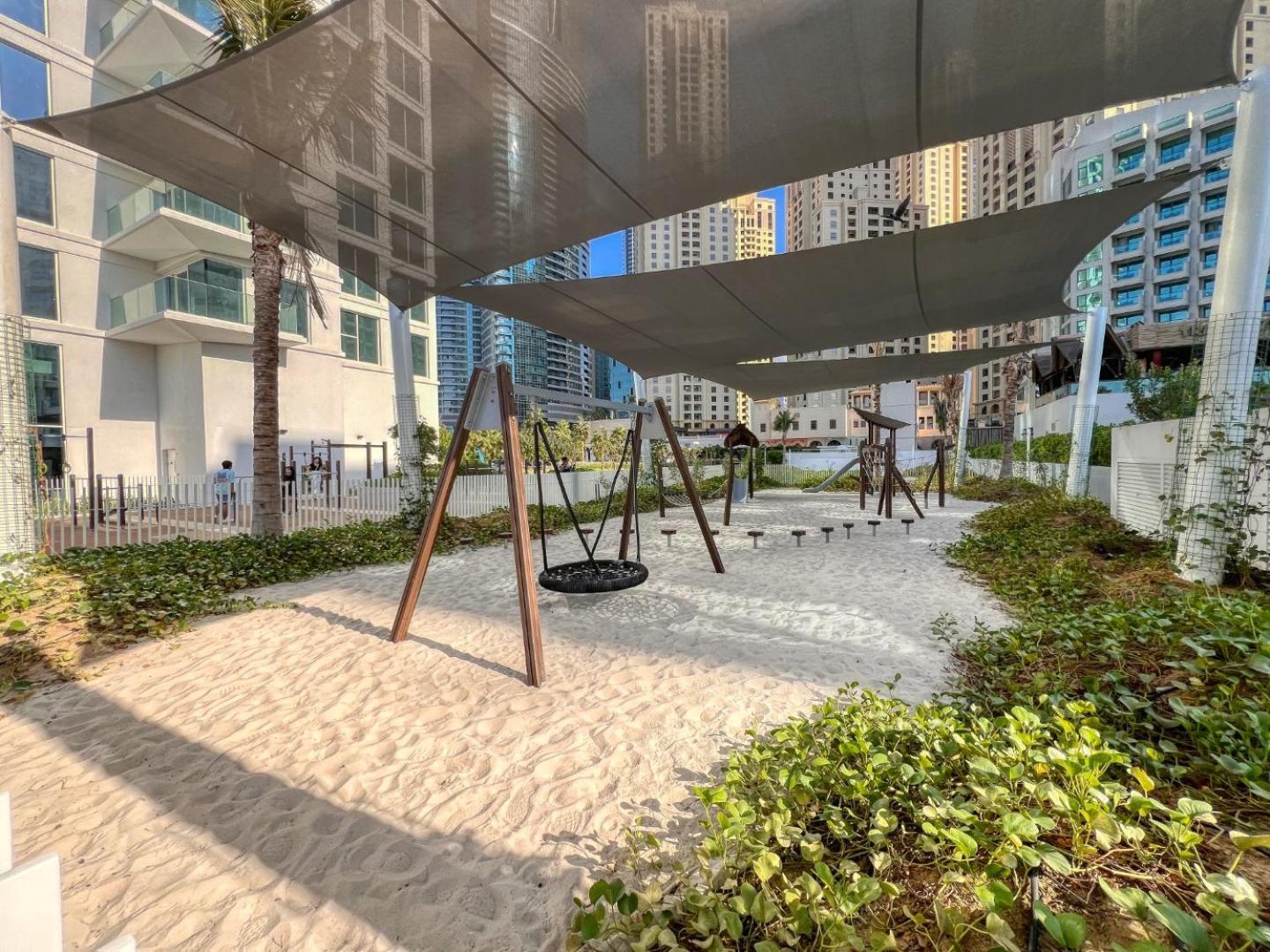 Brand New 1br In Jbr With Access * Dubai