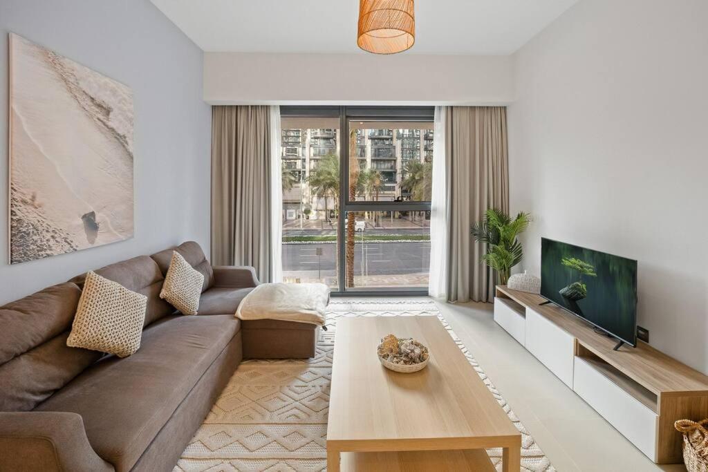 Apartment Brand New 1br Downtown - Next To Mall