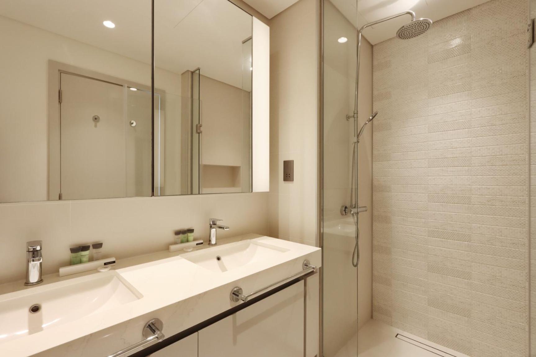 Livbnb - Classy 2br In Sunrise Bay * Dubai