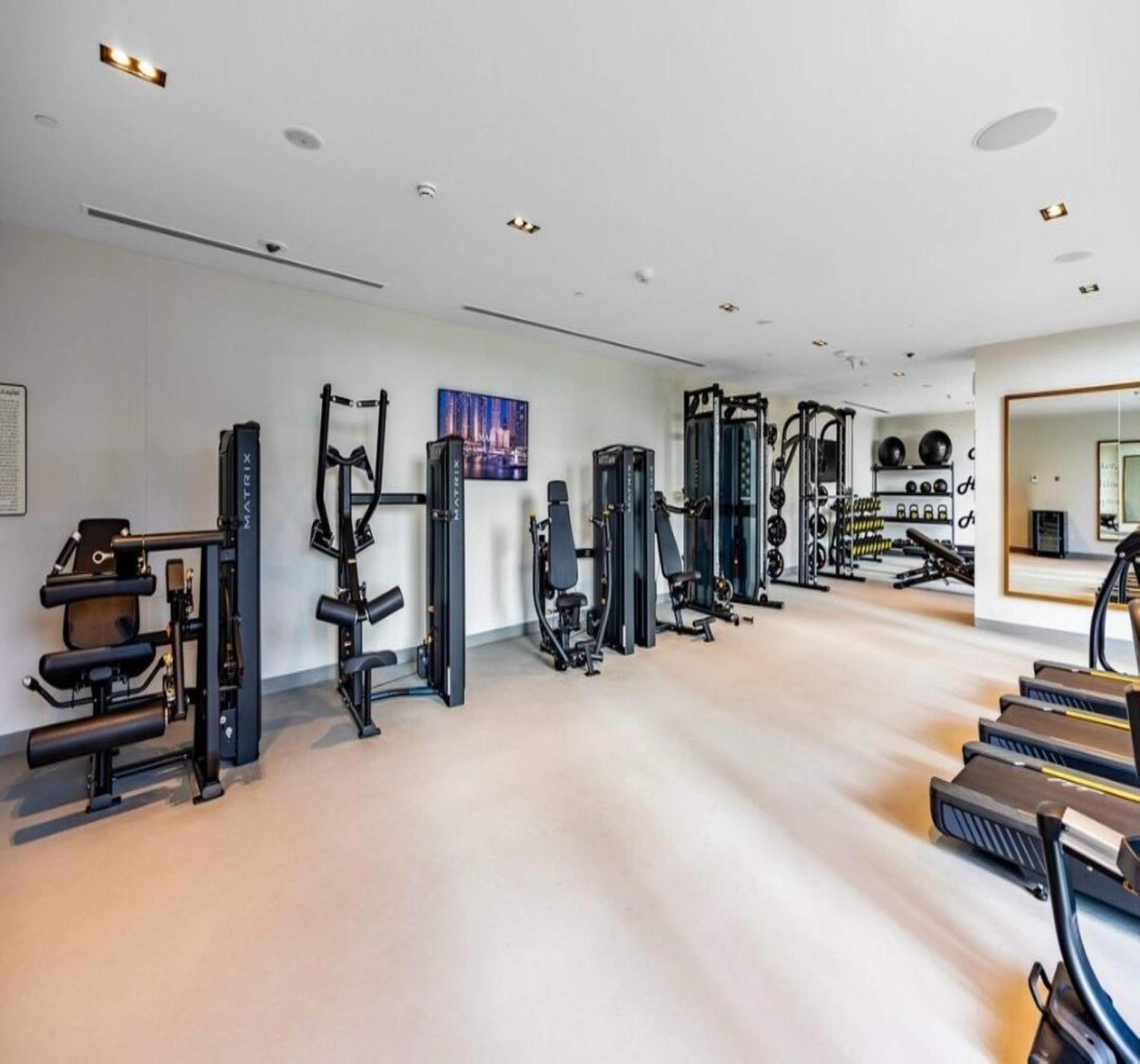 Luxury 1-bedroom At Burj Crown * Dubai