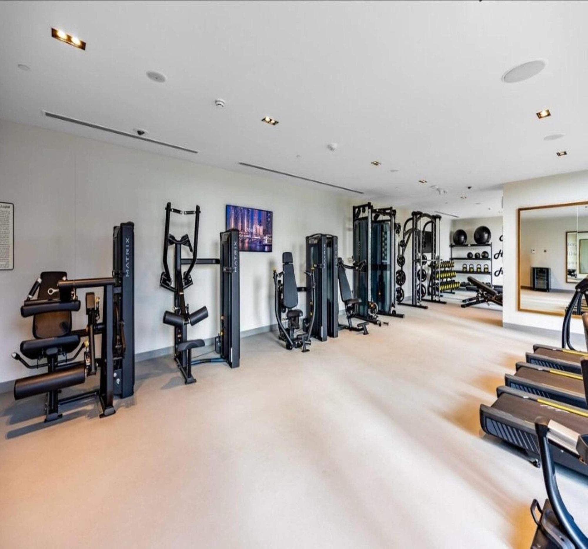 Luxury 1-bedroom At Burj Crown * Dubai